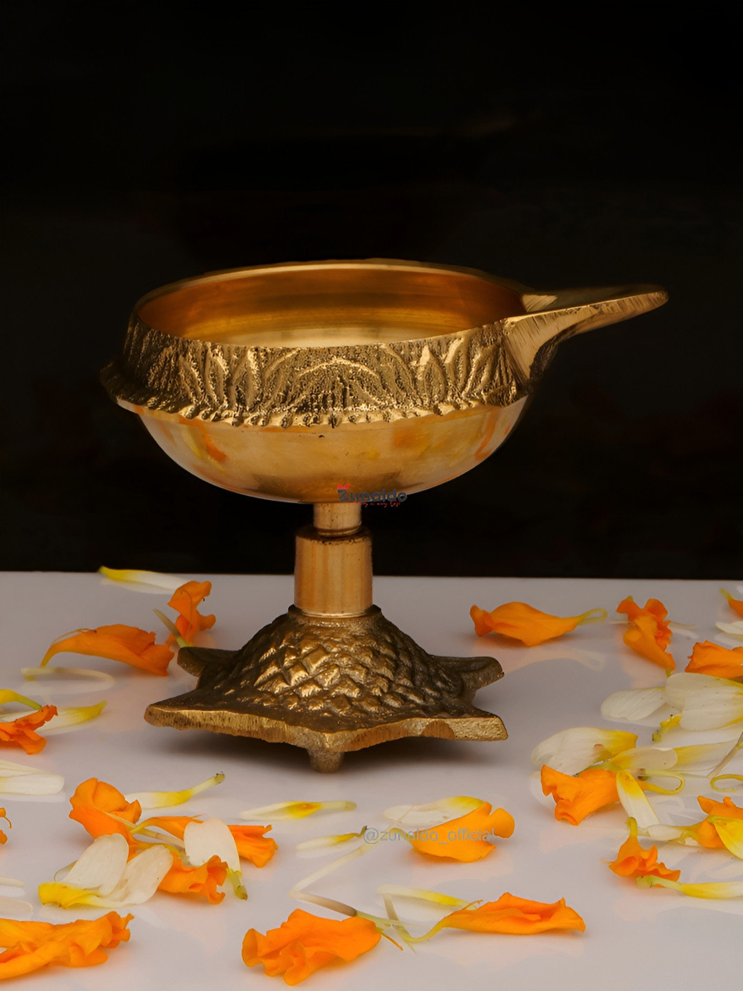 Zunaldo Tortoise Base Brass Oil Lamp