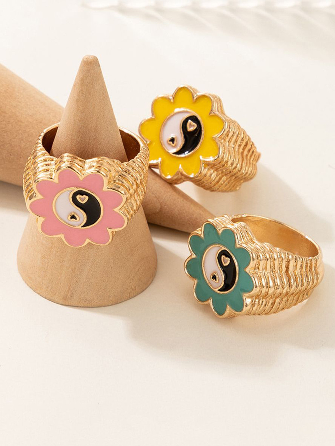 Zaphariq Set Of 3 Gold-Plated Korean Finger Ring