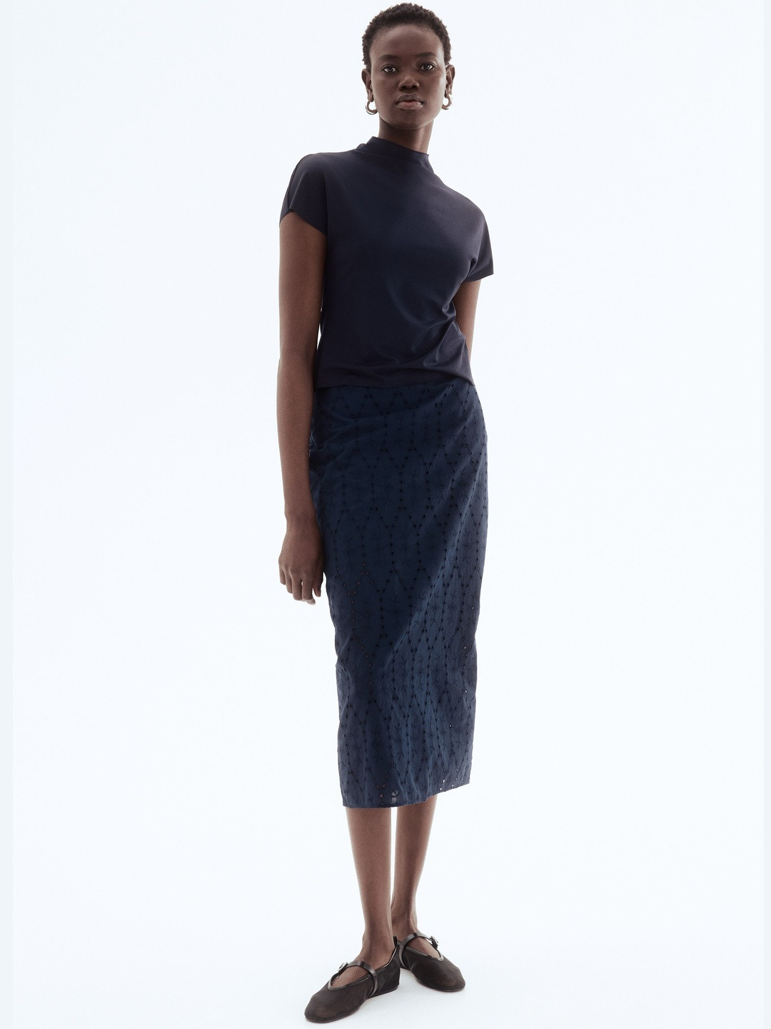 H&M Women Self Design Pure Cotton Broderie Anglaise Pencil Skirt