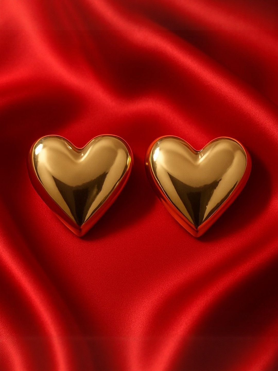 Nui Korean Gold-Plated Heart Shaped Shaped Studs