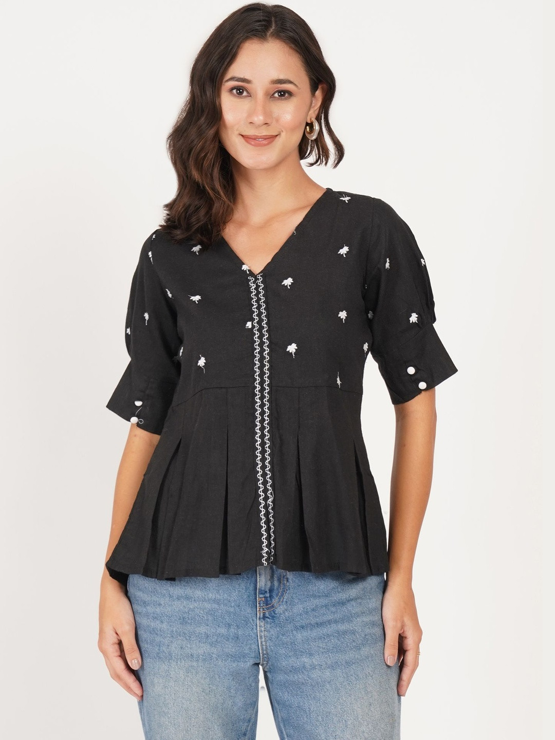 Ethic Glance Women Embroidered Plated Cotton Top