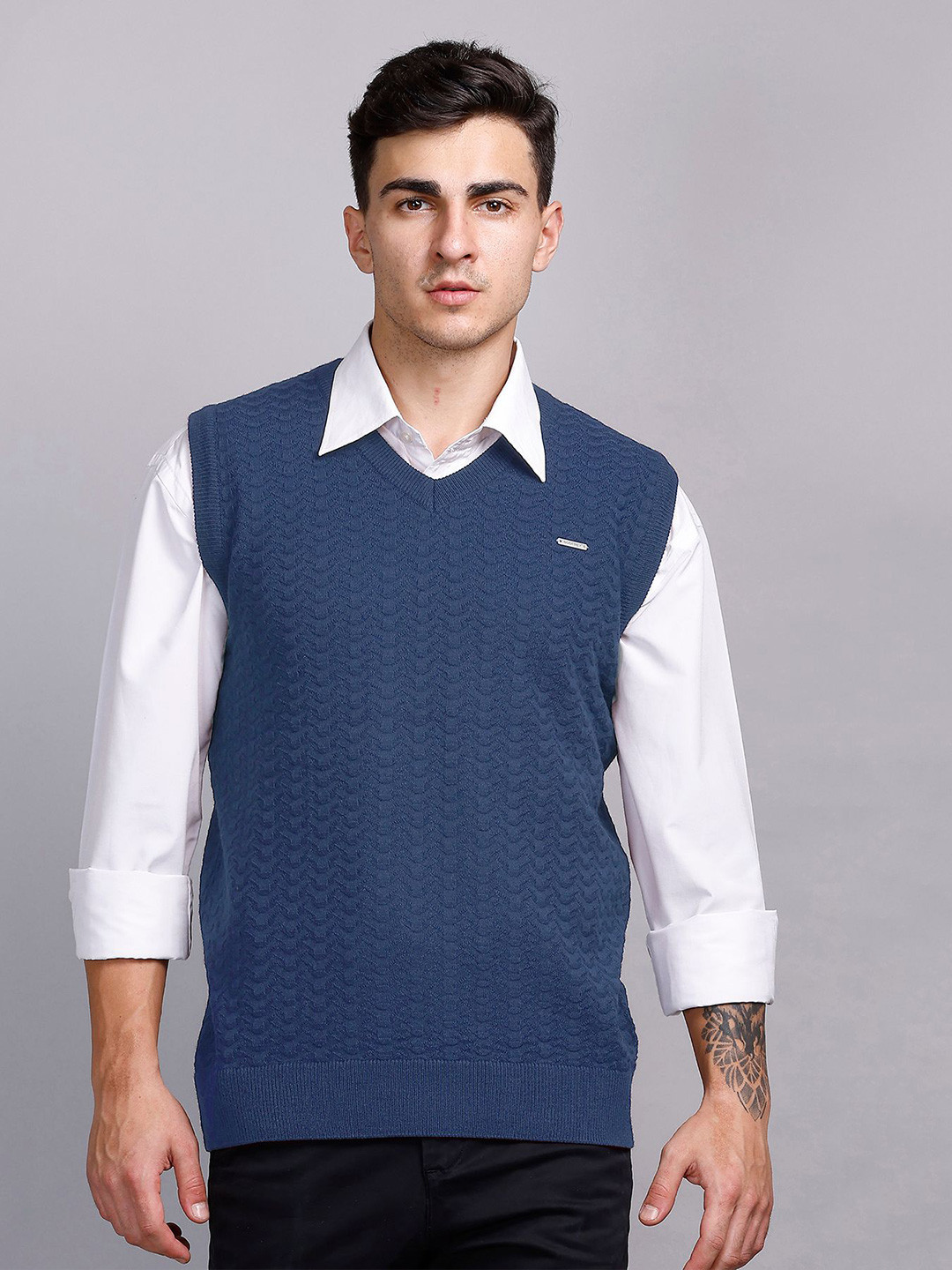 GODFREY Men Cable Knit V-Neck Sweater Vest