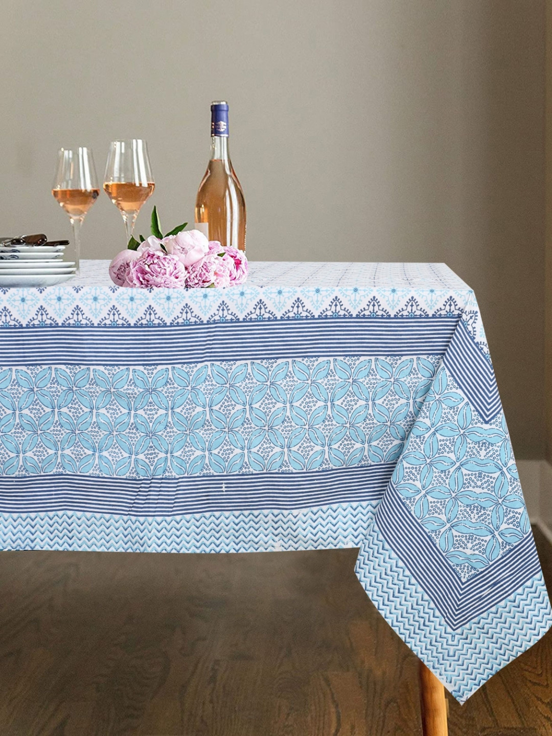 Texstylers Blue Geometric Printed Anti-Slip Cotton 6-Seater Table Cover
