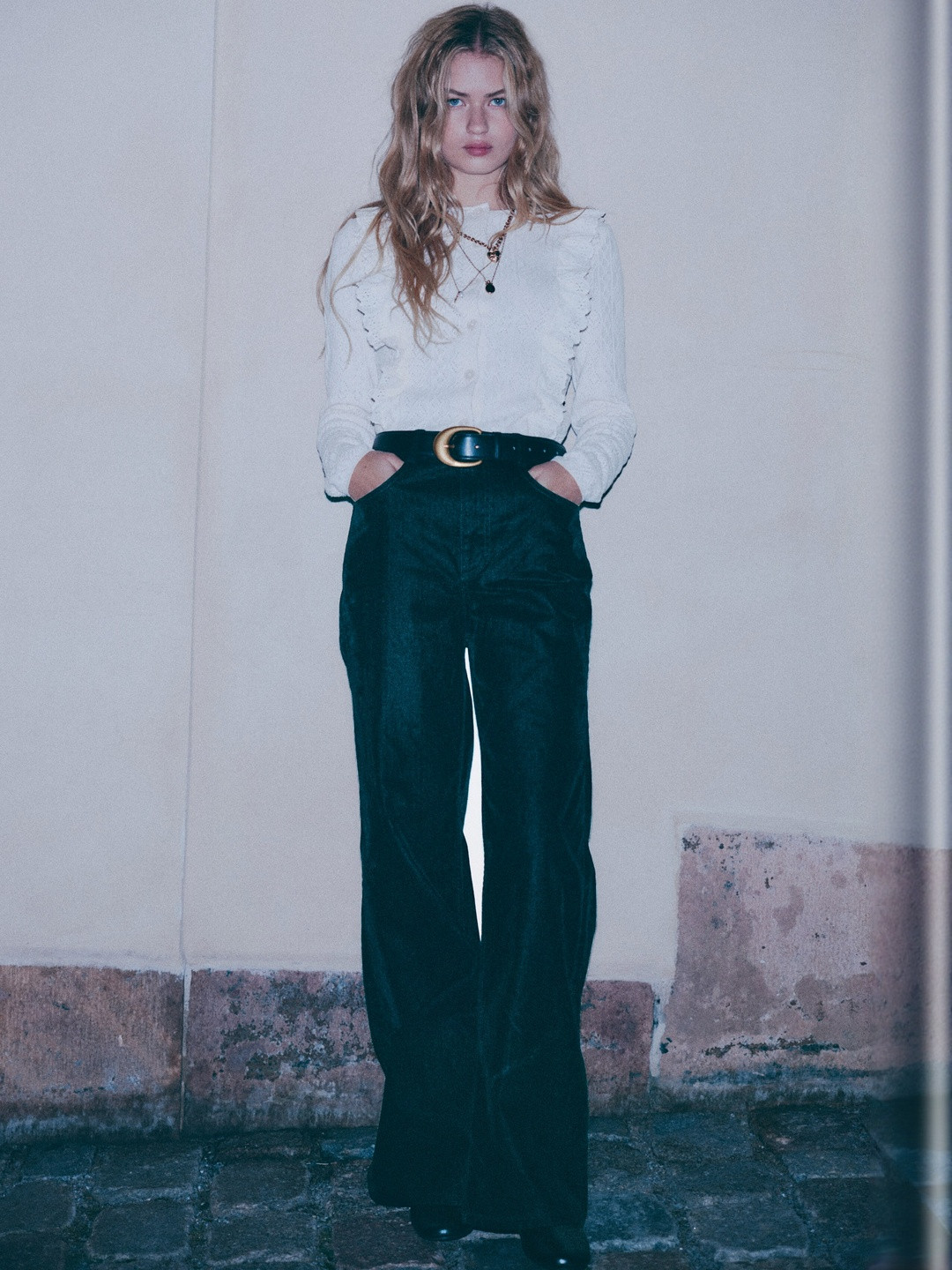 H&M Women Flocked Wide Ultra High Jeans