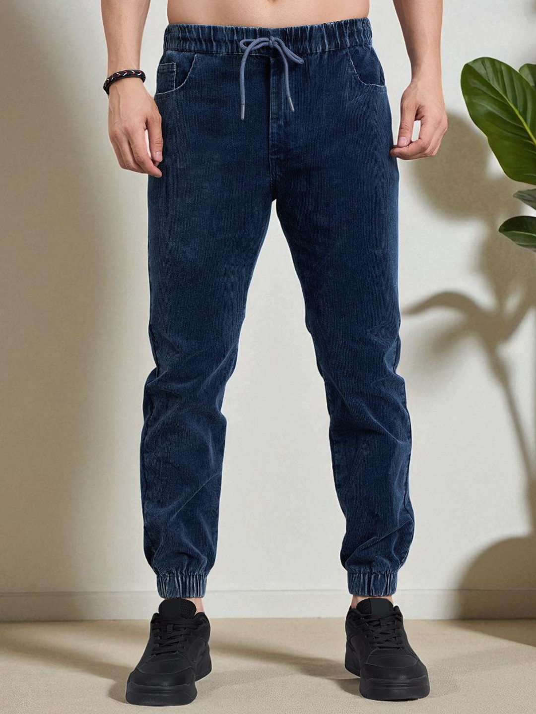STUDIO NEXX Men Jogger No Fade Dark Shade Clean Look Non Stretchable Mid-Rise Jeans