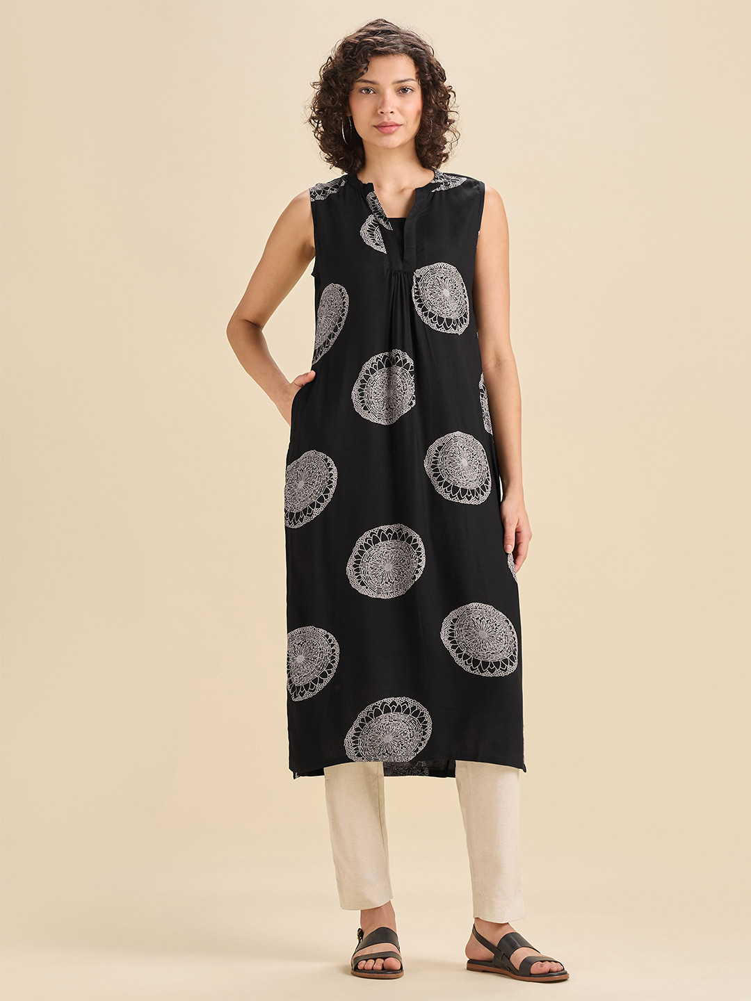 Vismay Women Ethnic Motifs Printed Daily Straight Slited Kurta With Gathers