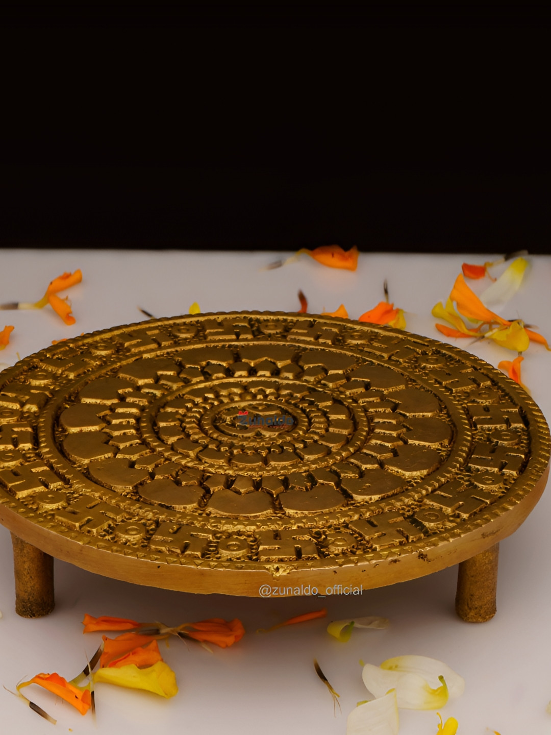 Zunaldo Textured Rectangular Chowkie