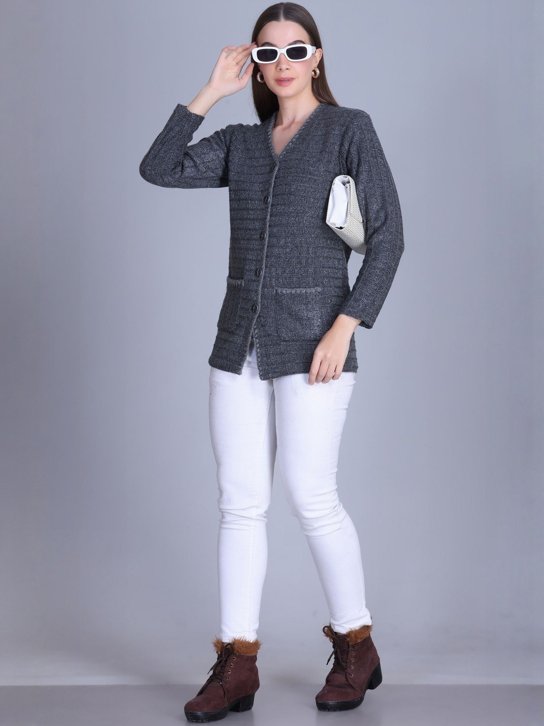 AREEMAS Women Woollen sweater cardigan