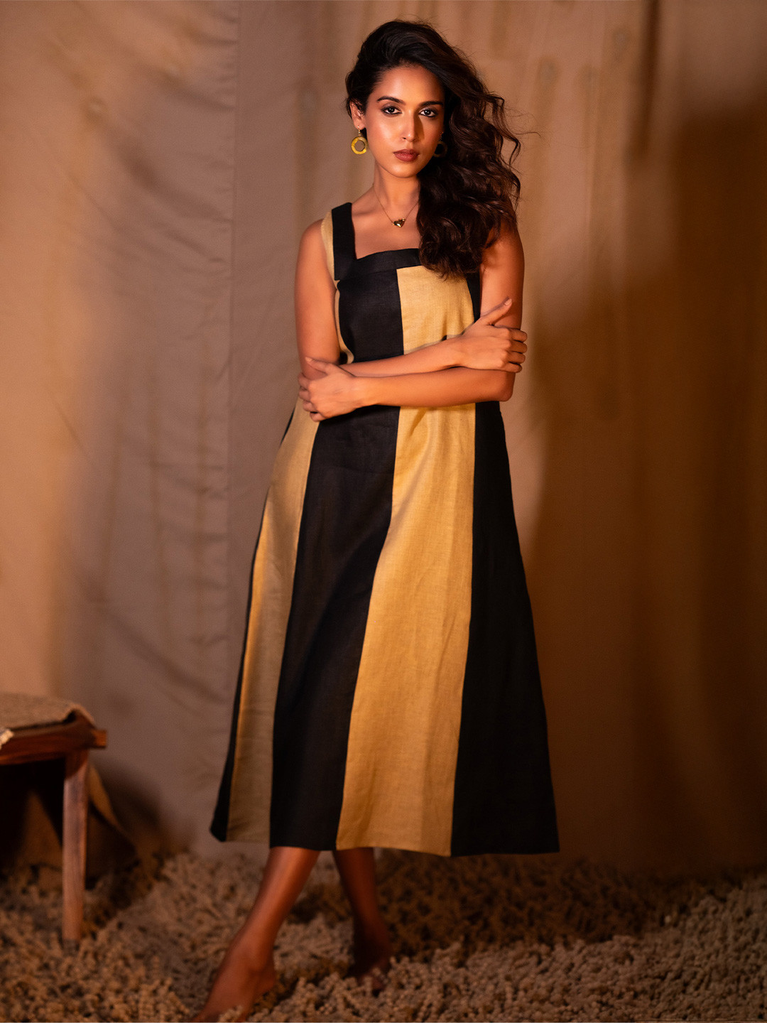 dhaaga Women Aurora Colourblocked Midi Dress