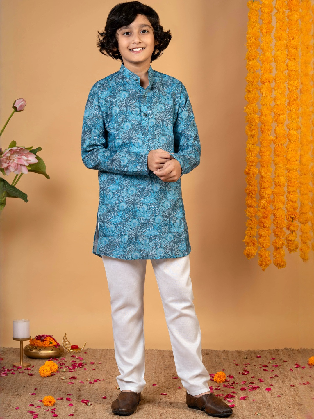 BT DEZINES Boys Floral Printed Mandarin Collar Straight Kurta ith Pyjamas