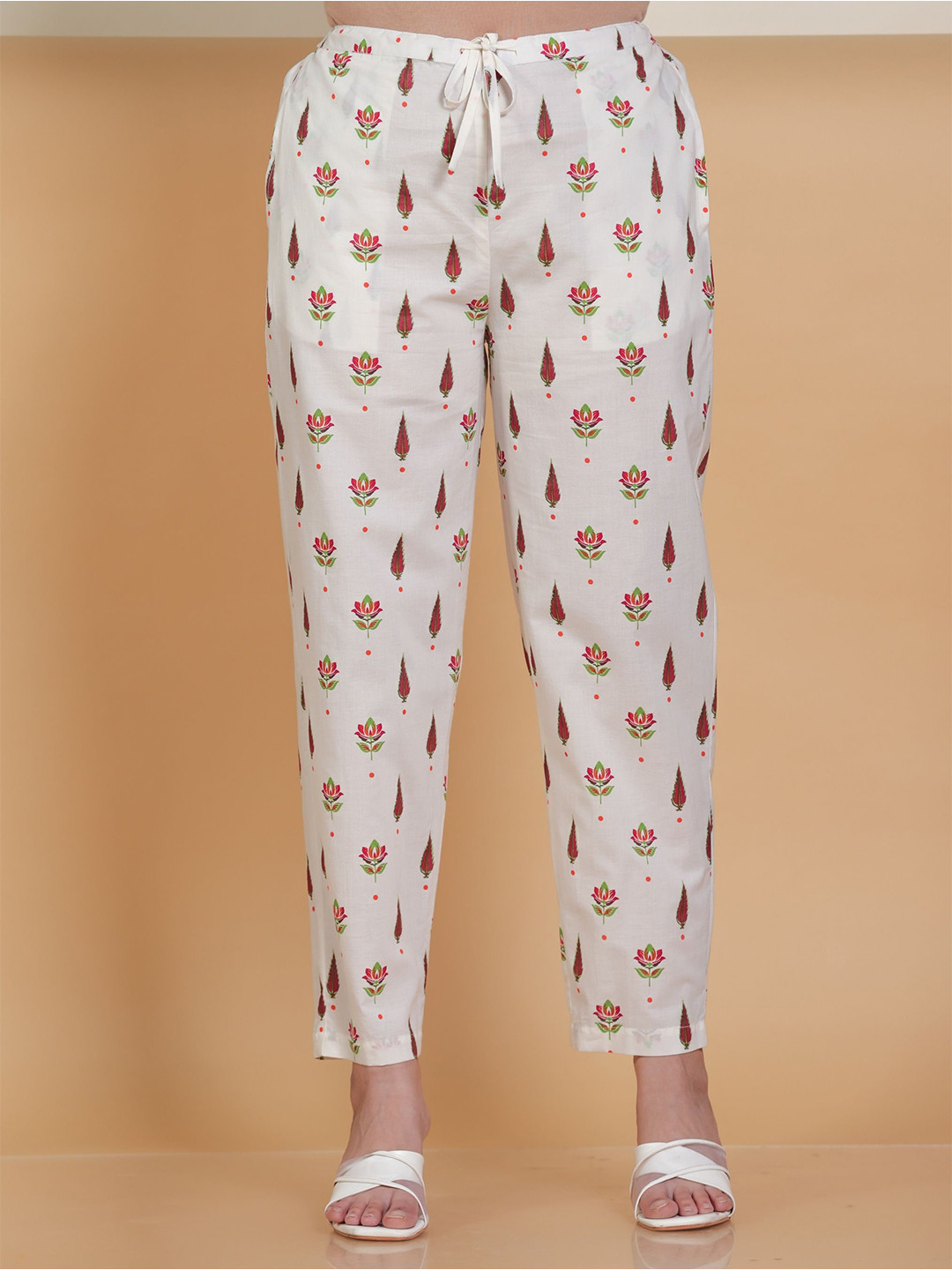 Aramya Women Floral Printed Cotto Palazzos Pants