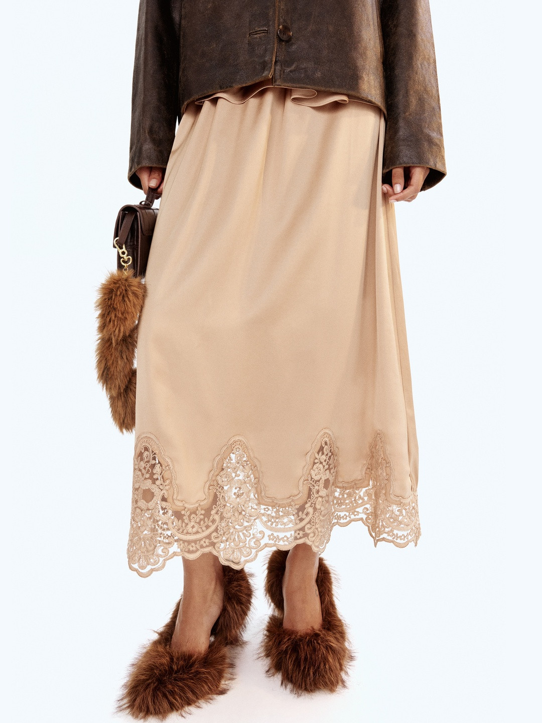 H&M Lace-Trimmed Satin Skirt
