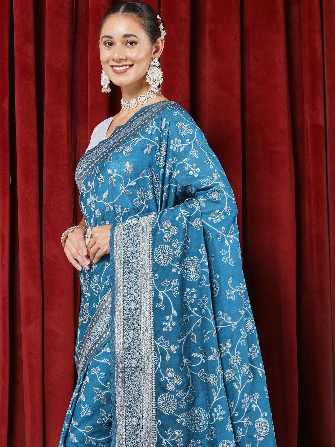 Meena Bazaar Women Woven Design Saree With An Unstitched Blouse