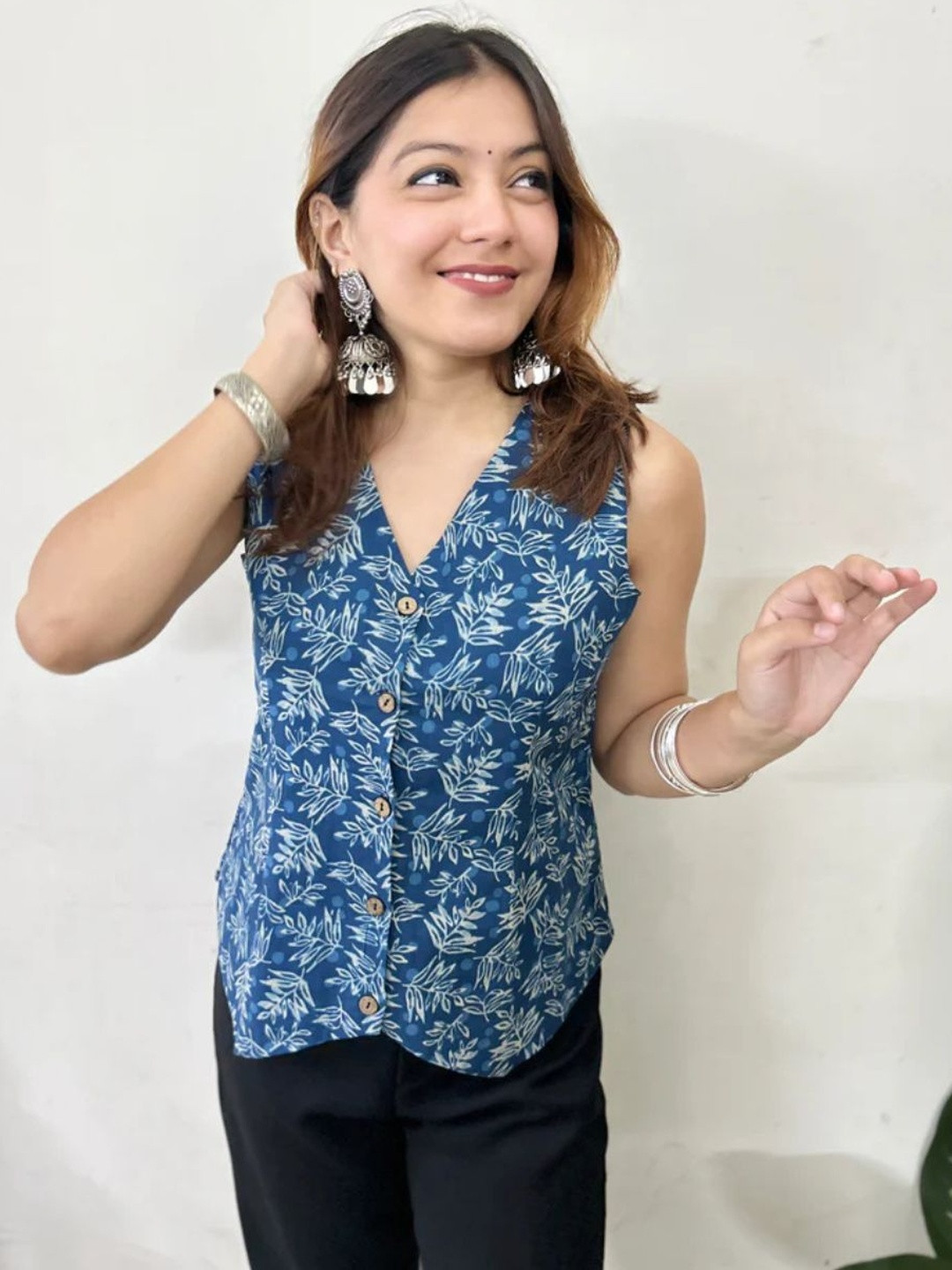 SHRIYANI Women Floral Print Cotton Top