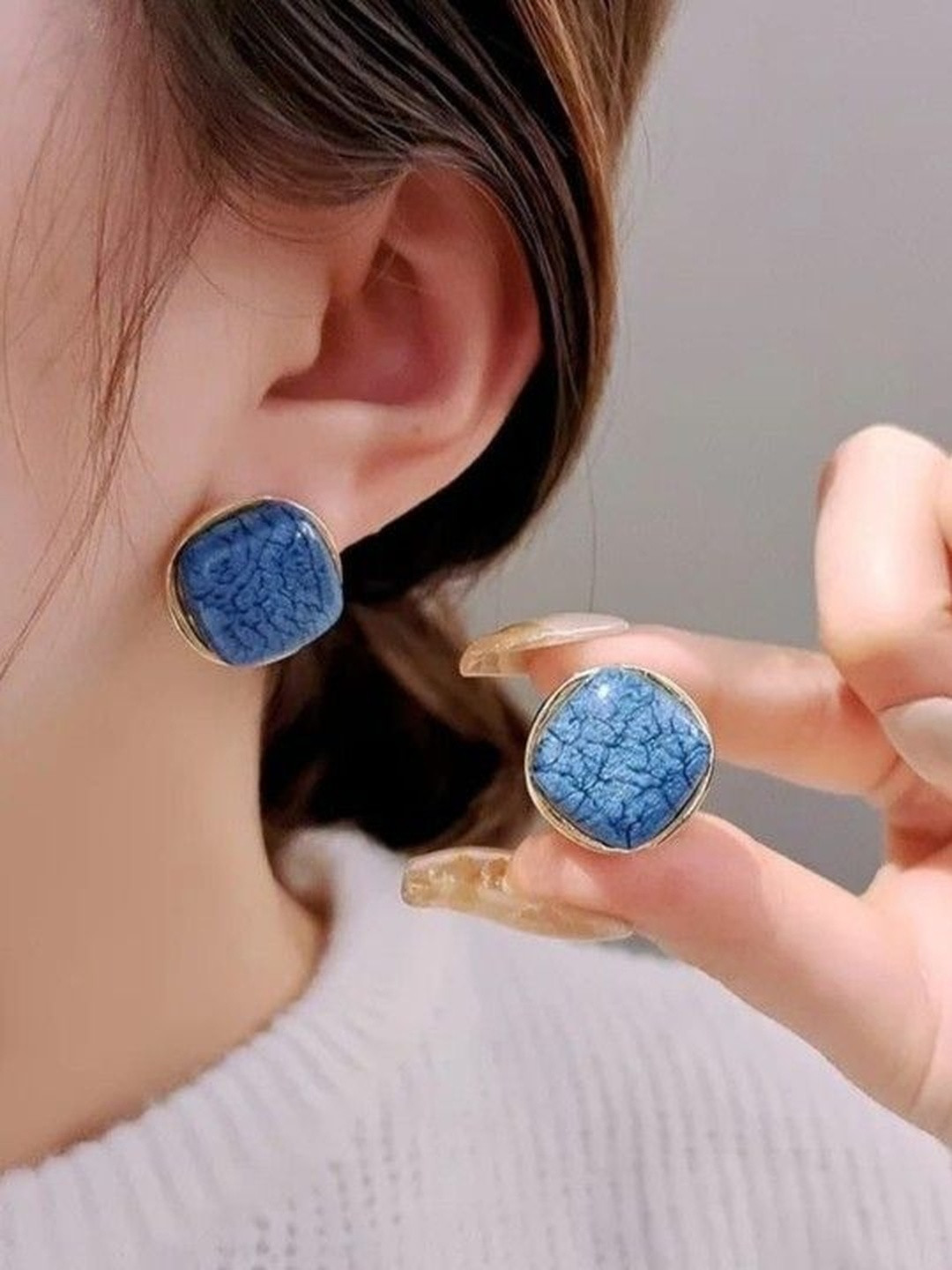Tipsy closet Gold-Plated Stainless Steel Mother of Pearl Studs