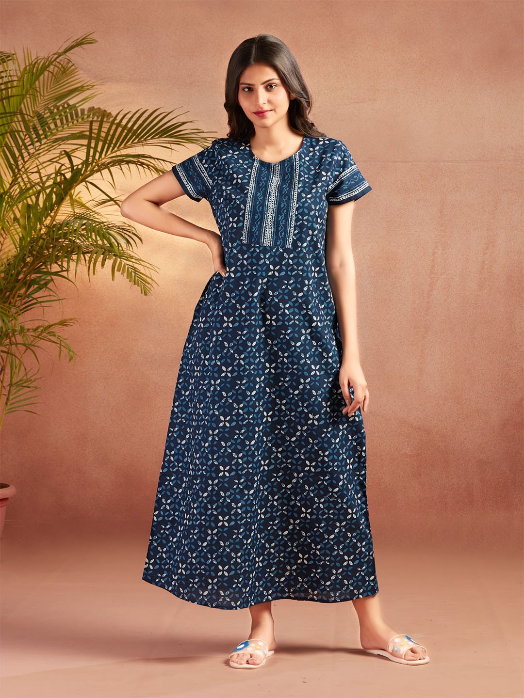 Nihsamah Women Blue Short Sleeves Round Neck Cotton Regular Nightdress