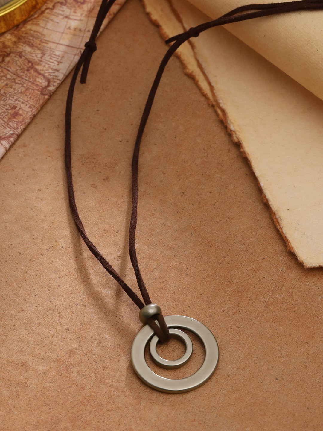Qiroko Men Circular Pendant Necklace Chain
