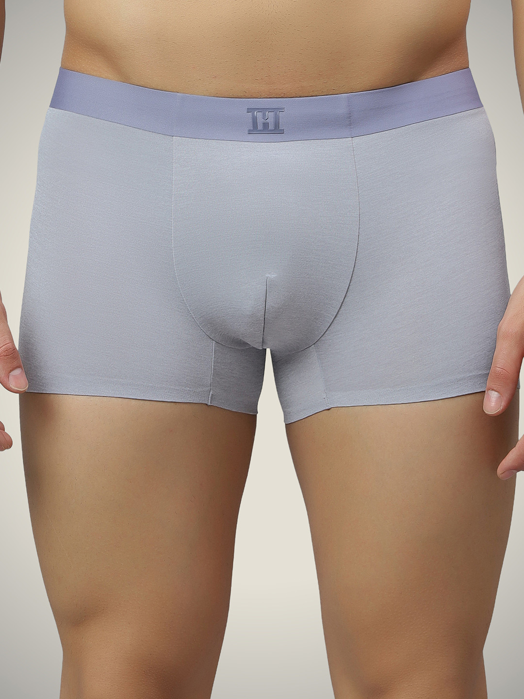 Hektor Cool Touch Odor Resistant & 4 Way Stretch Trunk