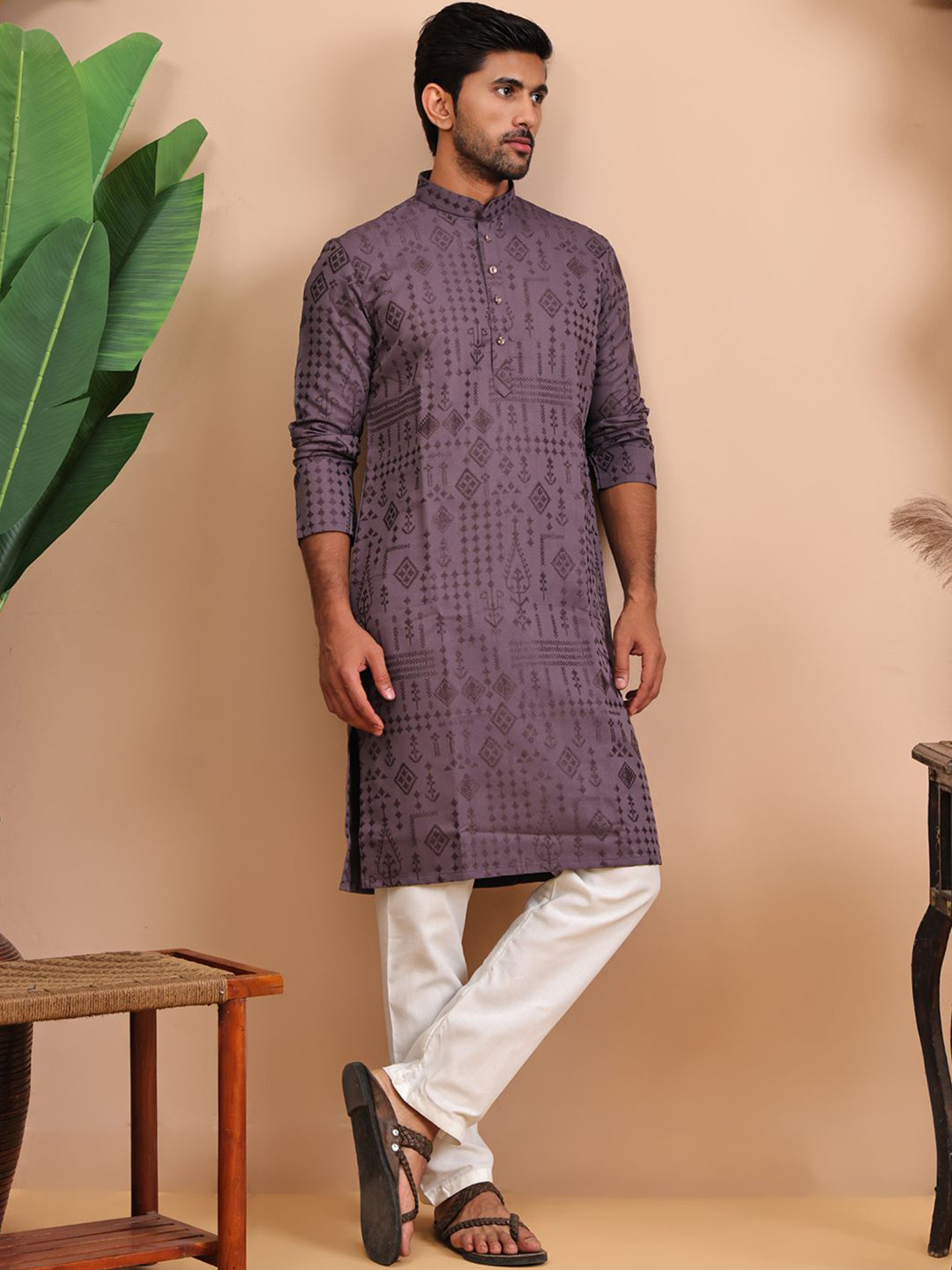RANGKALP Men Light-Purple Ethnic Motifs Embroidered Mandarin Collar Straight Kurta