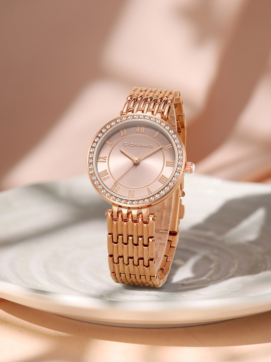 Giordano Eleganza Collection Women Round Diamond-Set with Metal Strap Analog Watch