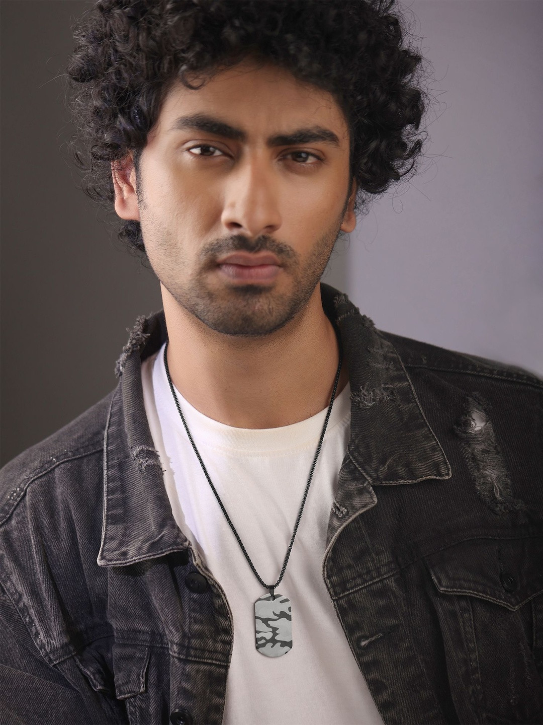 Qiroko Men Stainless Steel Dog Tag Pendant With Chain