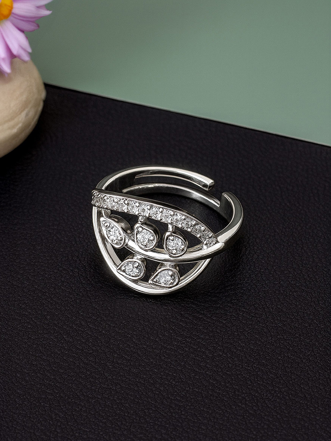 PRIVIU Rhodium Plated & American Diamonds Studded Leaf Shaped Ring