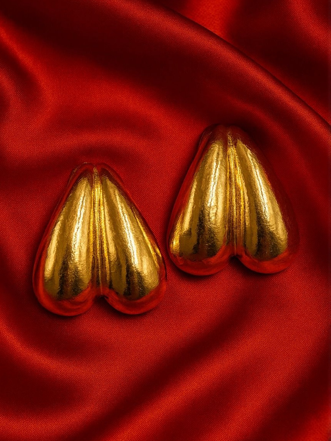 Nui Korean Gold-Plated Heart Shaped Shaped Studs