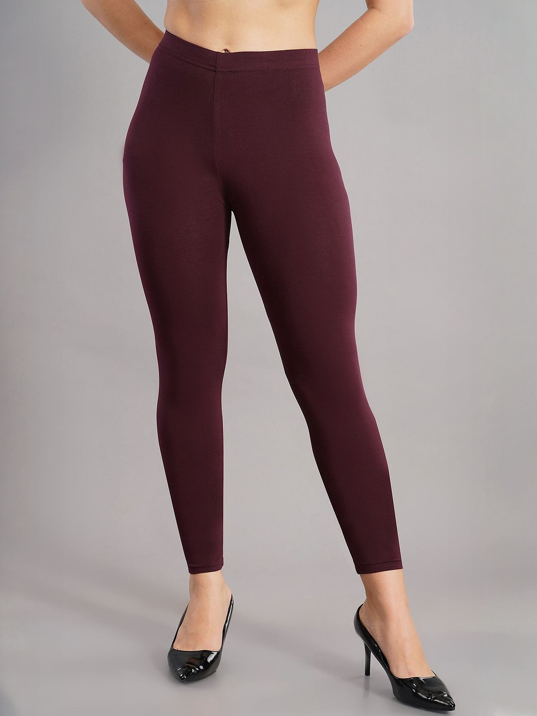 Shruthi Women Violet Solid Skinny Fit Casual High Ankle Cropped Leggings