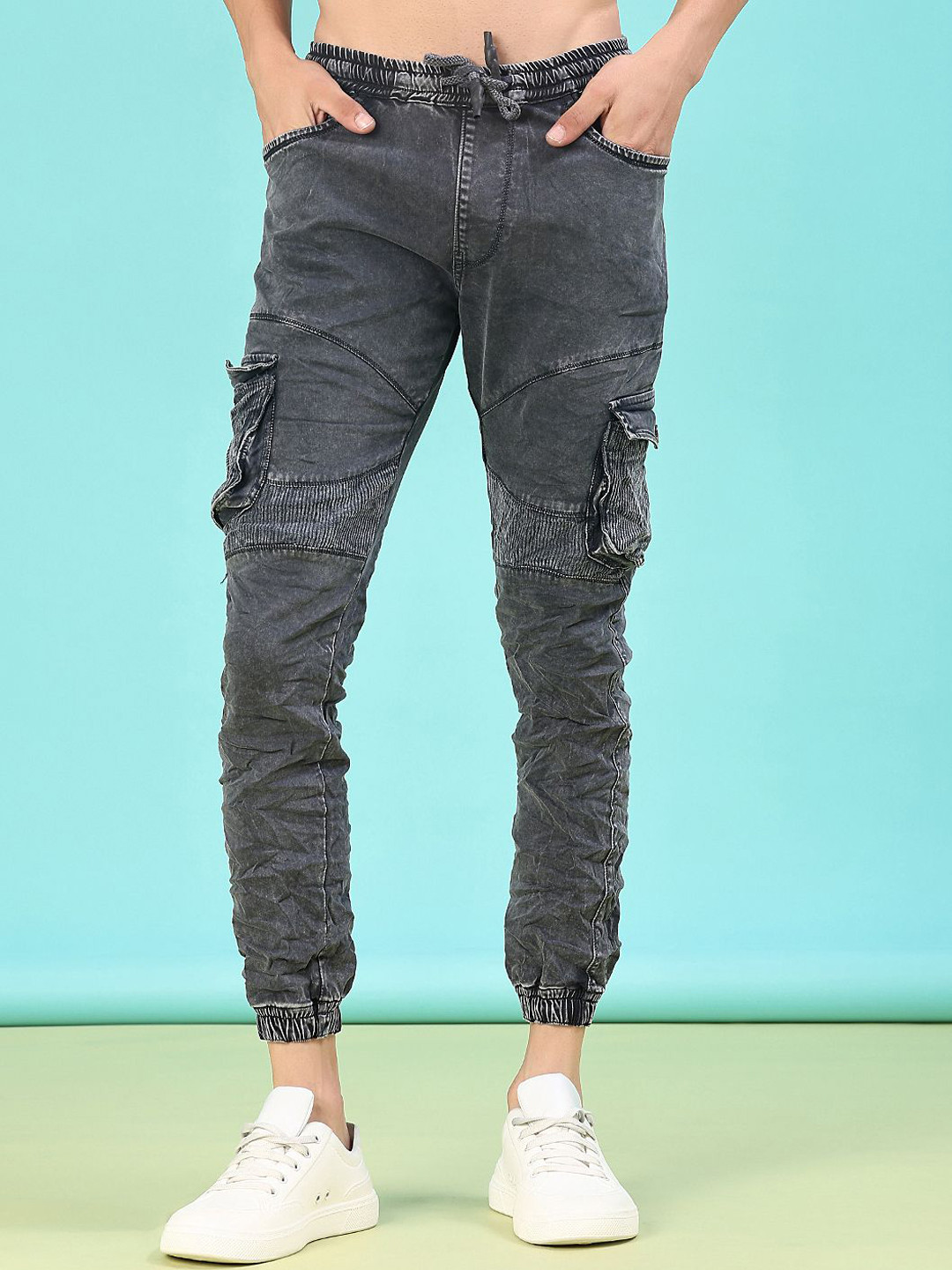 V-Mart Men Regular Fit Low-Rise Light Fade Crinkle Cuffed Hem cargo Jeans