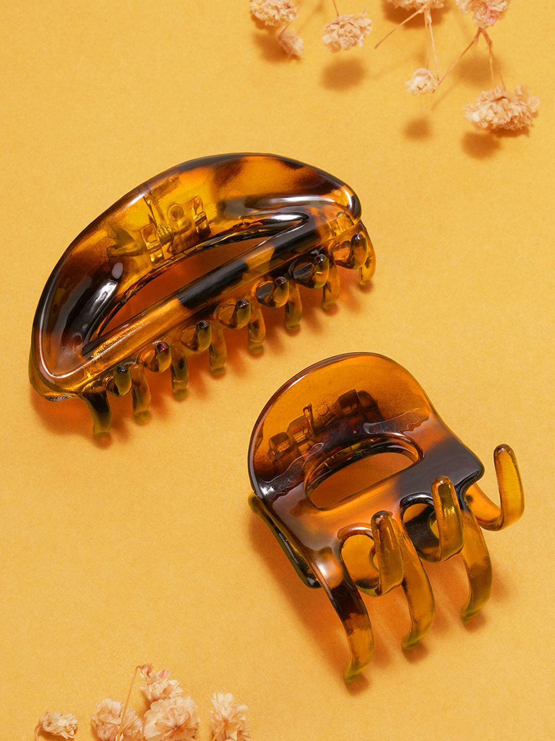 Forever Glam by Pantaloons Women Set of 2 Plastic Claw Clip