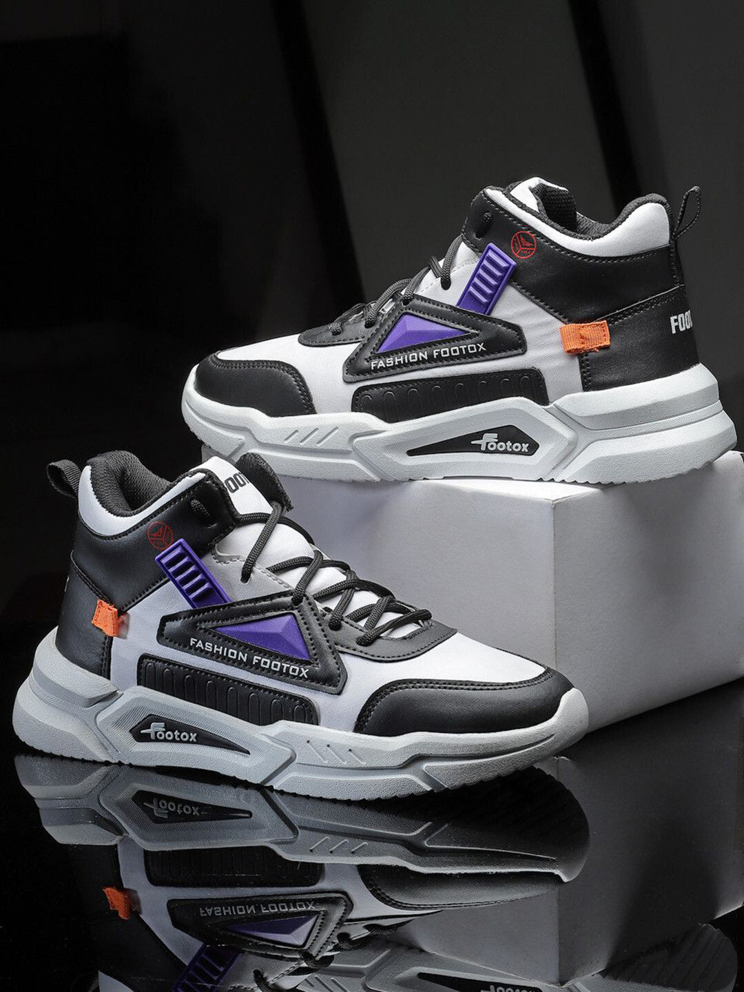 Footox Men Colourblocked Round Toe Lace-Ups Sneakers