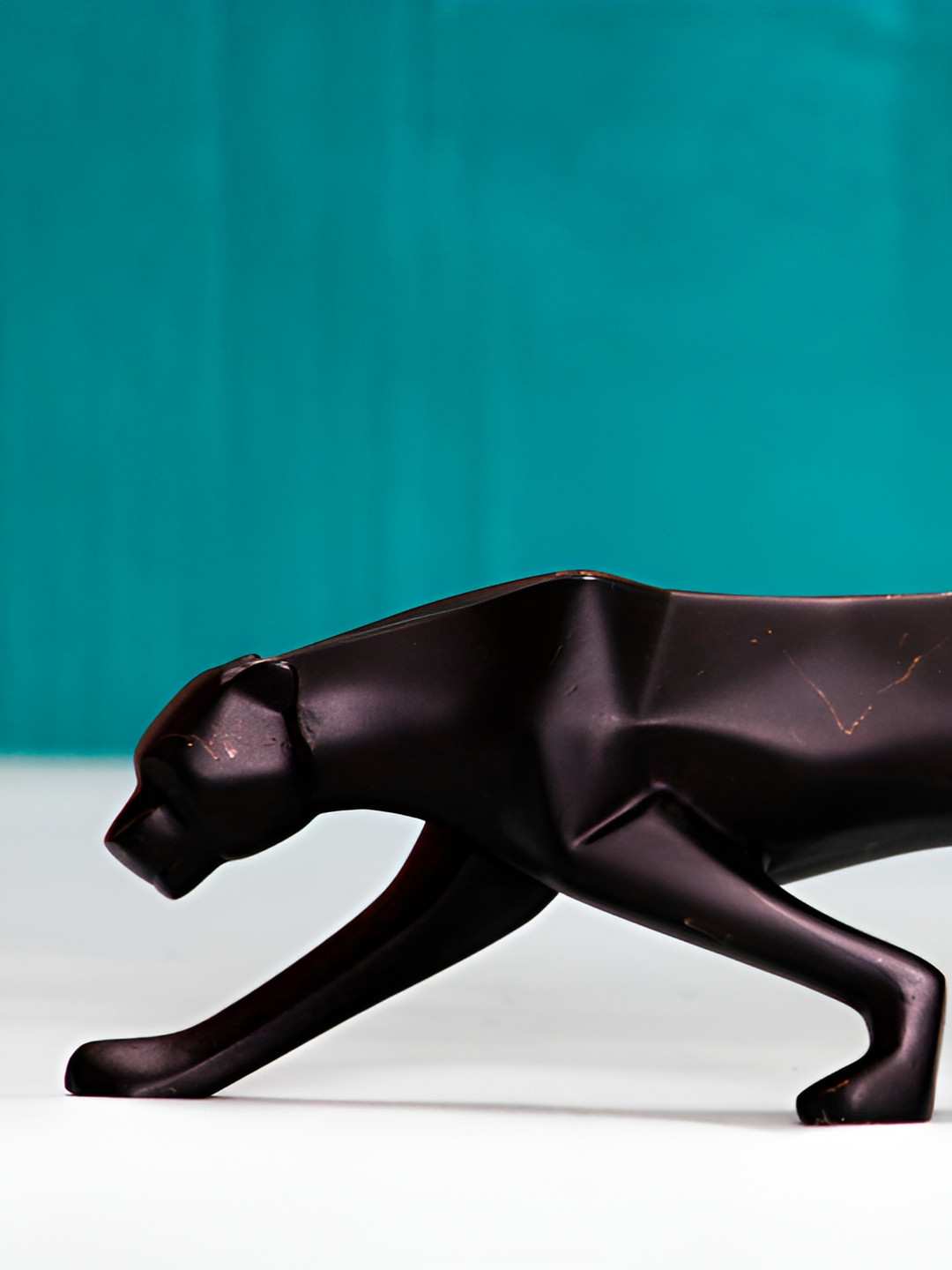 MISS PEACH Black Birds And Animals Curio Showpiece