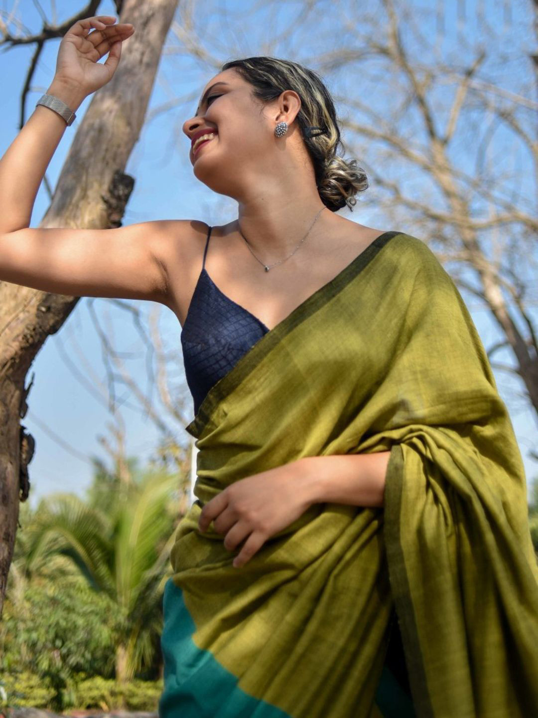 Suta V-Neck Blue Polyester Blouse