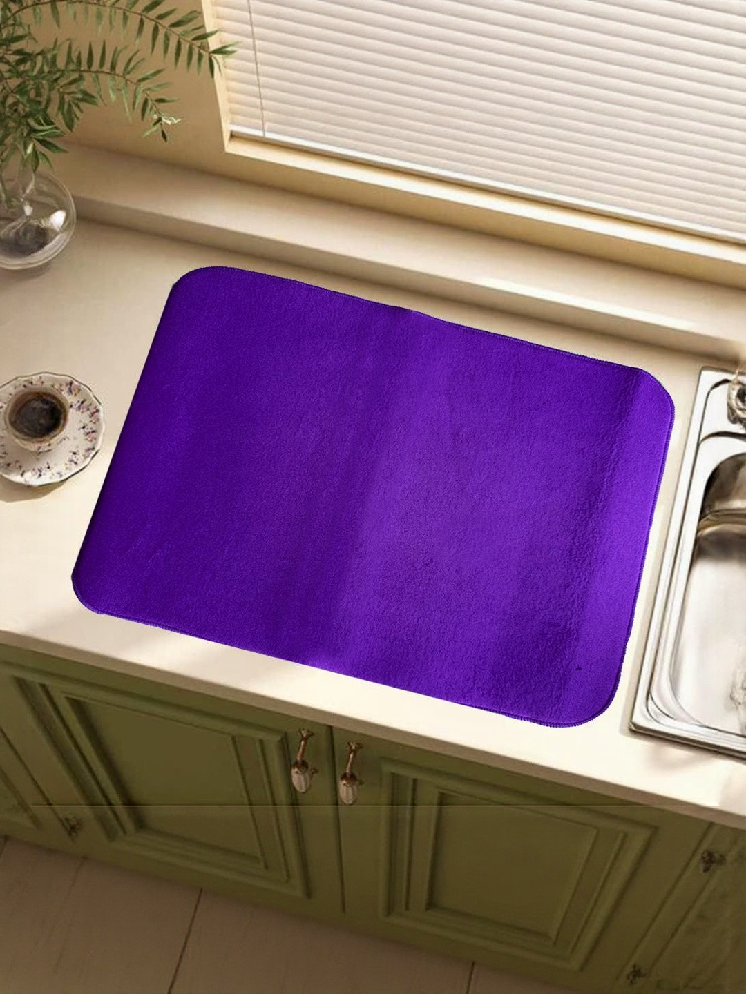LaVichitra Pack of 1 Purple Rectangular Plastic Table Placemats