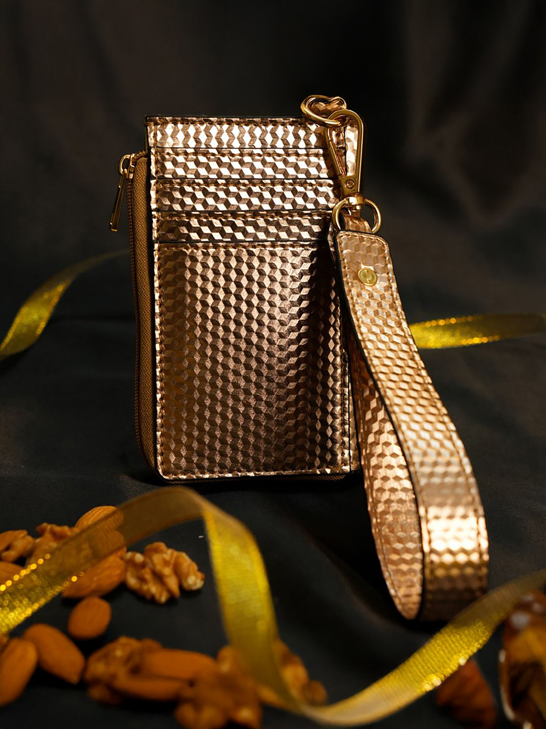 YUVA STREE Women Textured Card Holder