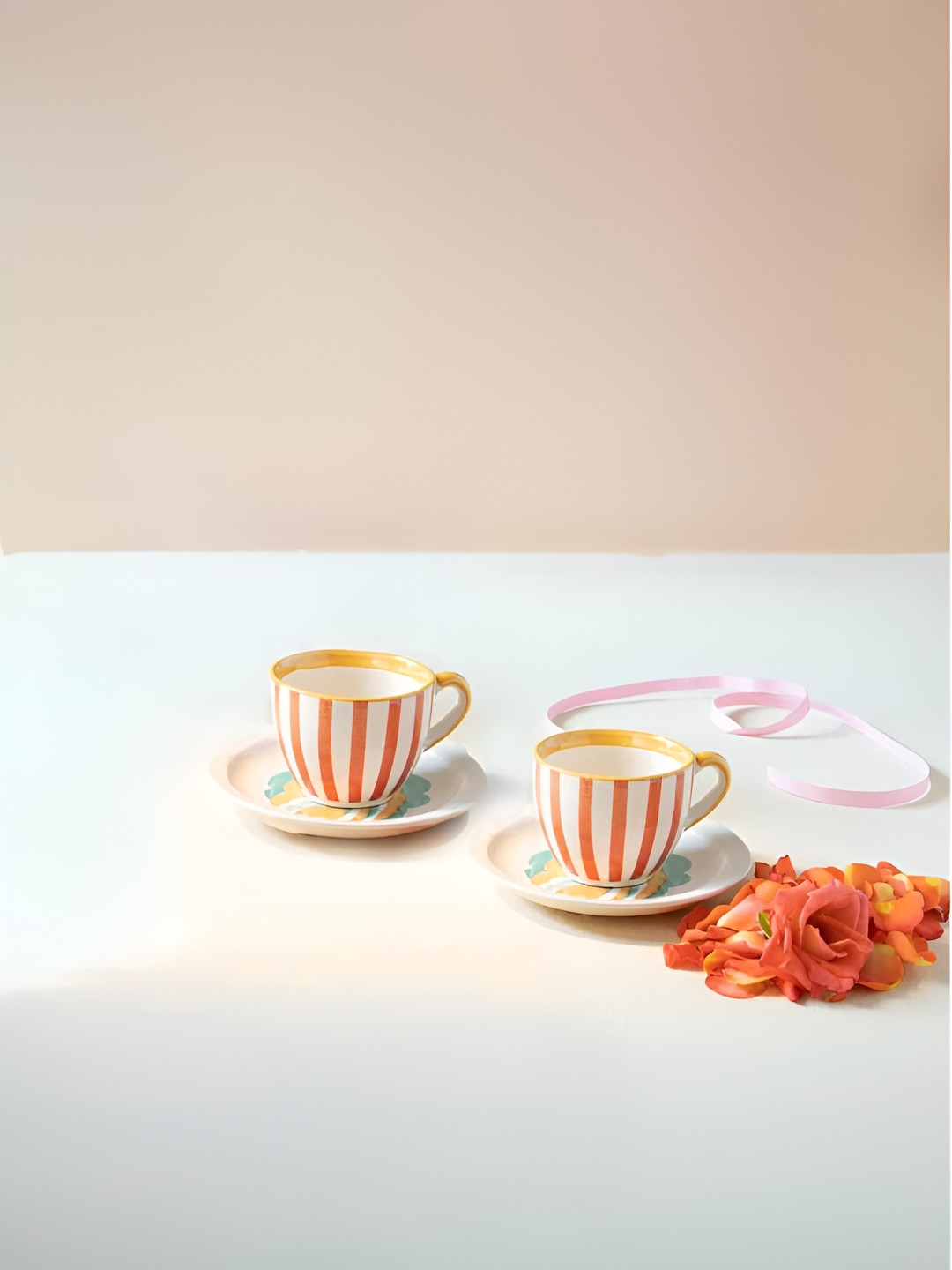 FREEDOM TREE White 4 Pieces Printed Hand Painted Ceramic Cups And Saucers