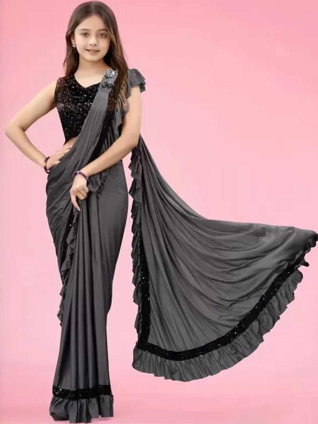 fashion field Solid Sequinned Saree With Blouse Piece
