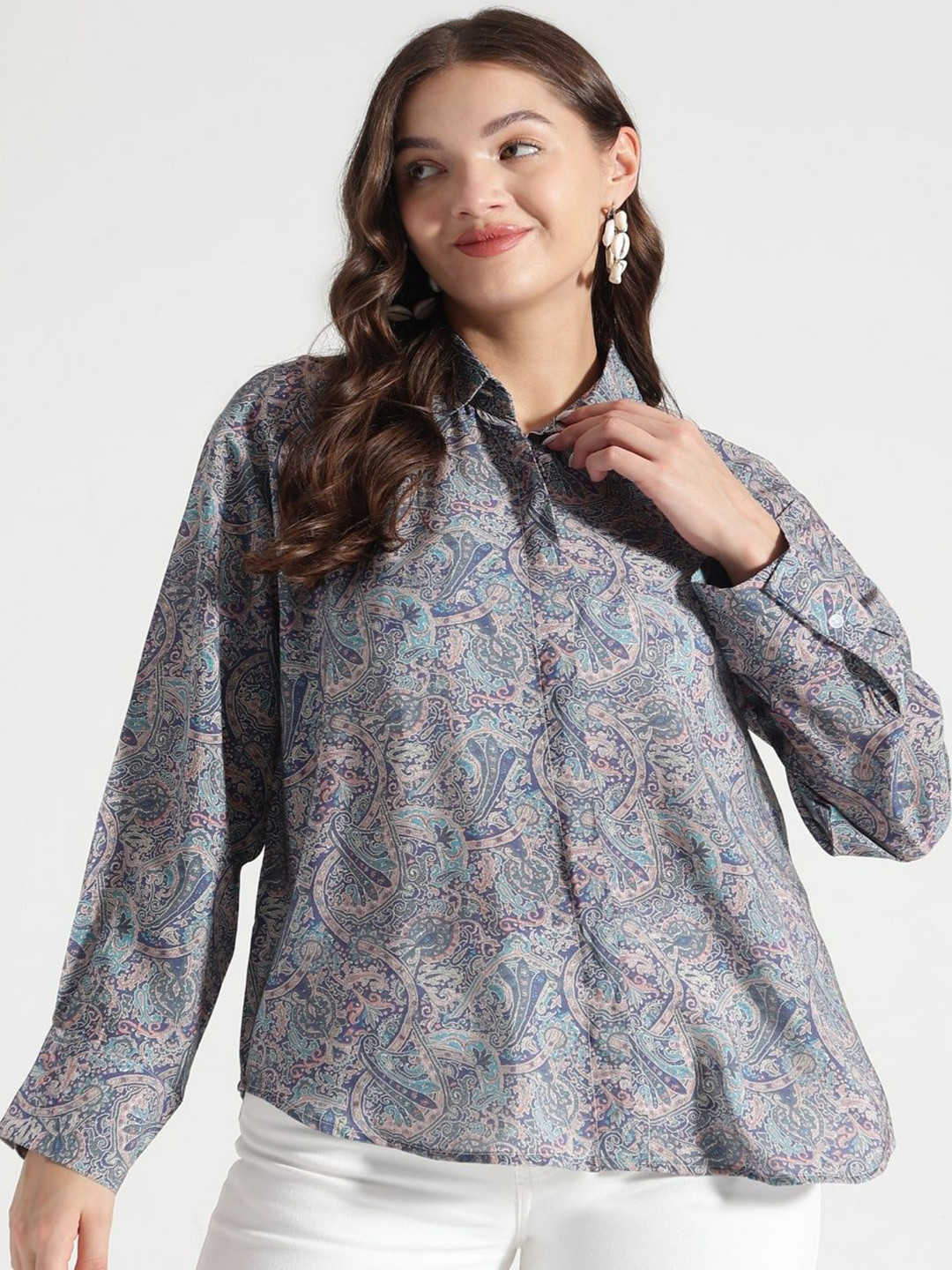 SINO STAR ENTERPRISE Women Relaxed Fit Ethnic Motifs Printed Spread Collar Casual Shirt