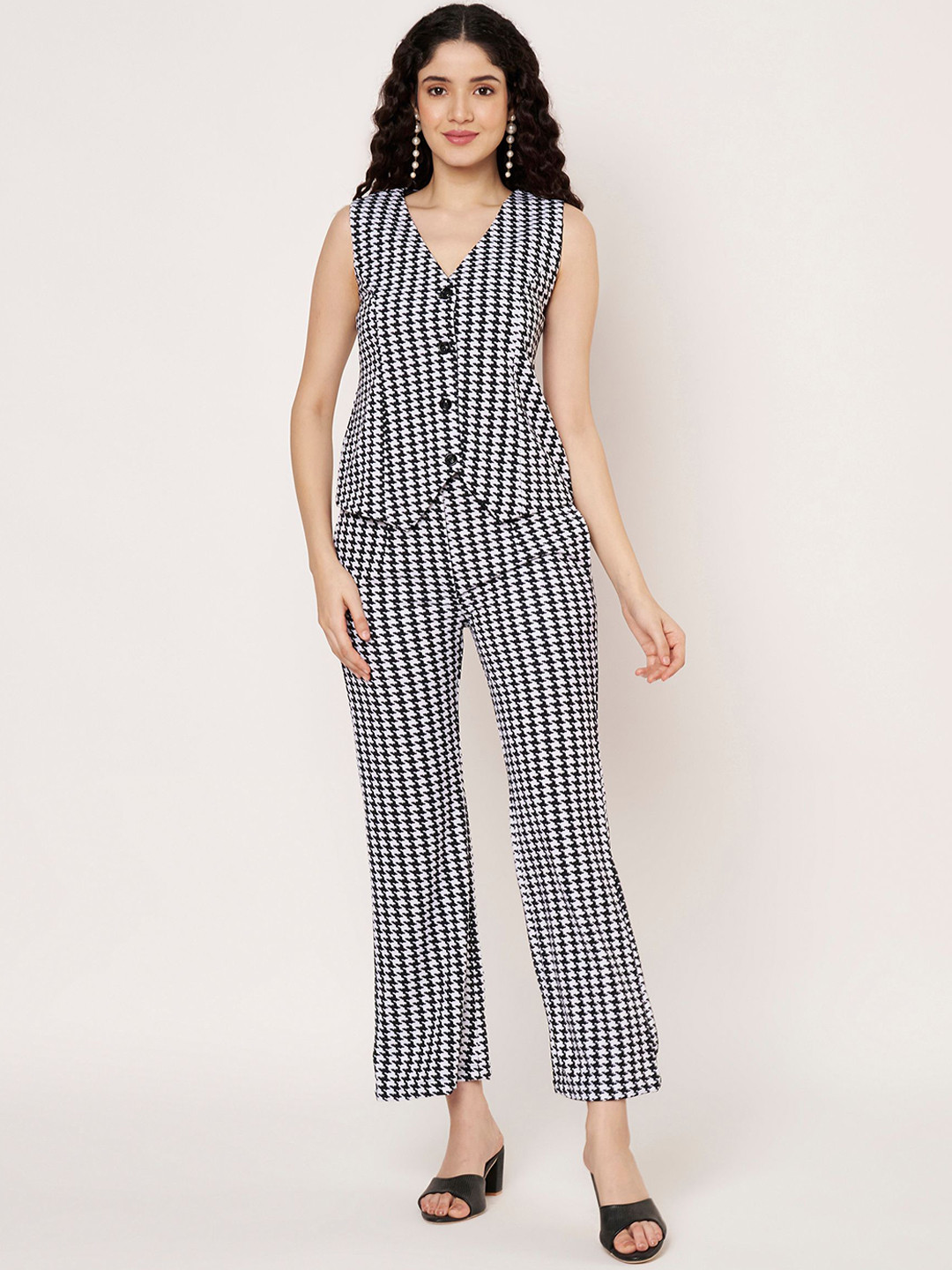 HELLO DESIGN Houndstooth Printed Waistcoat with Trousers