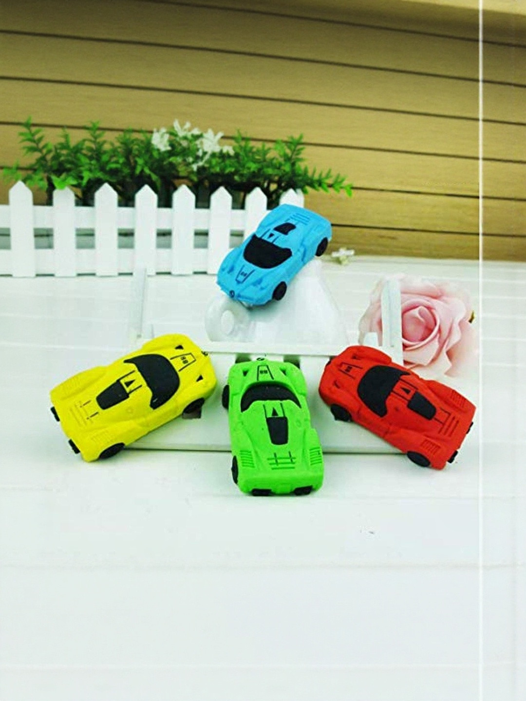 VR Creatives Unisex Kids Pack of 4 Car Shape Erasers