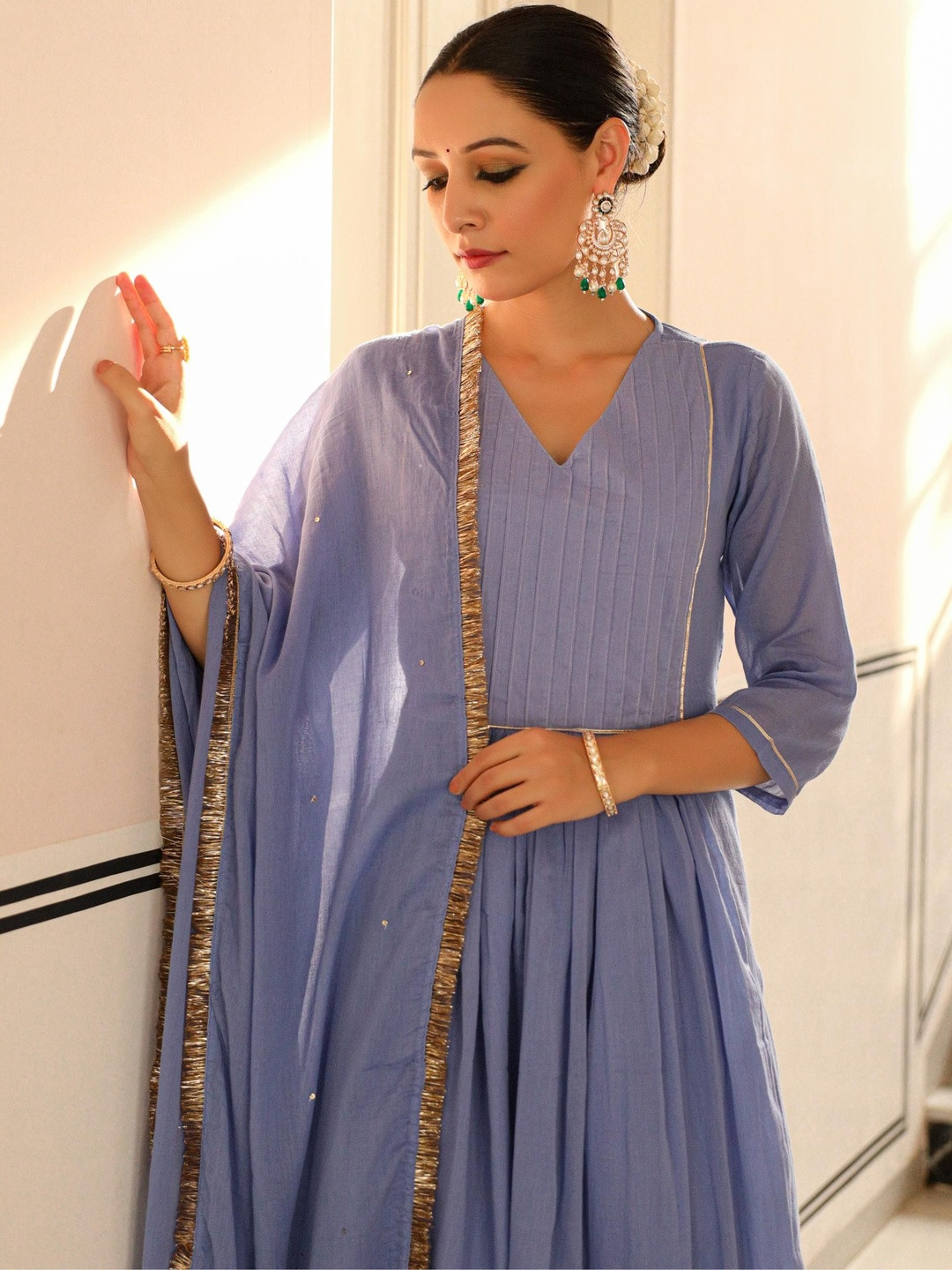 Philauri Women Panelled Gotta Patti Kurta & Trouser With Dupatta