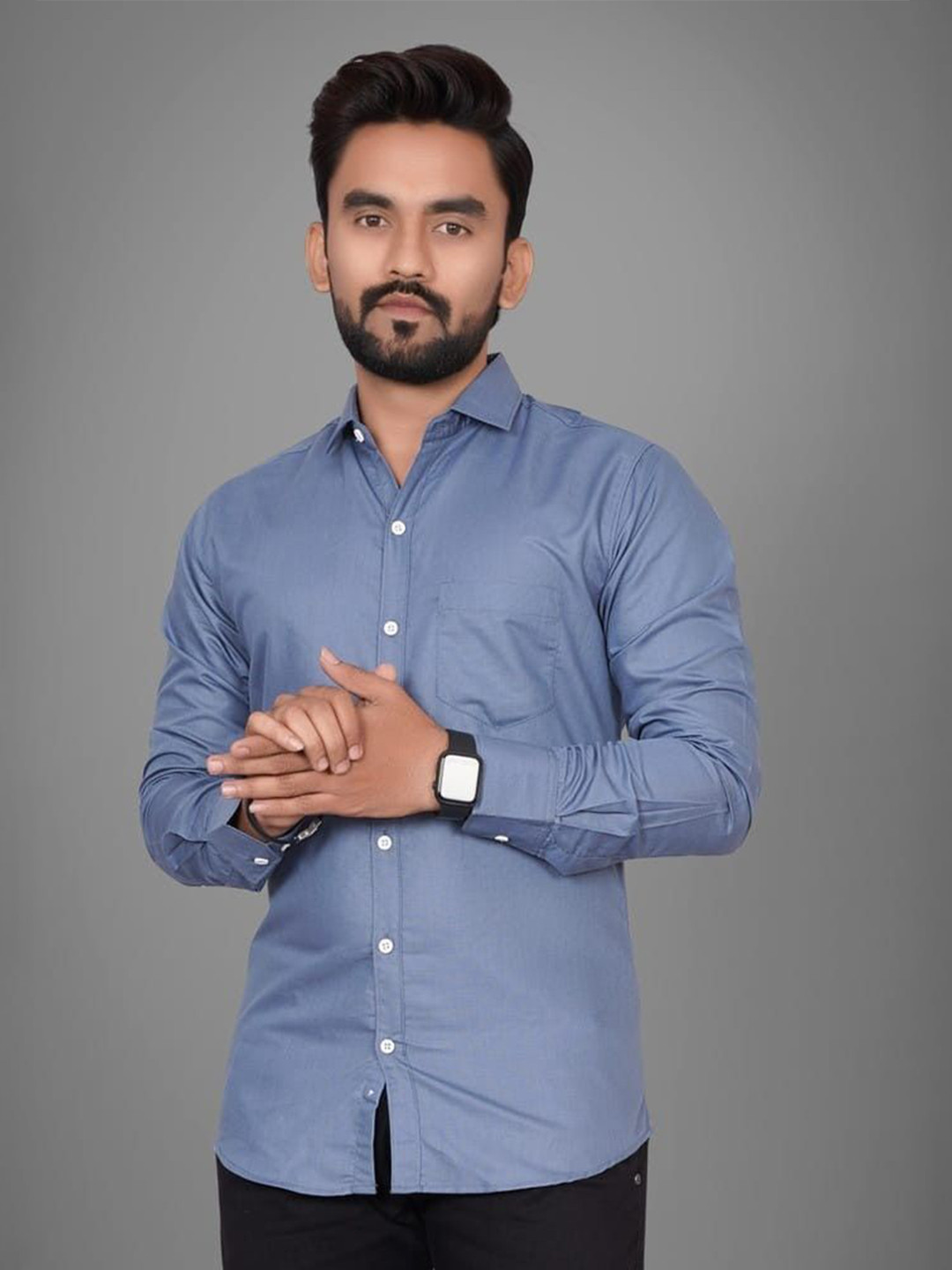 OQUENT Men Regular Fit Solid Spread Collar Casual Shirt