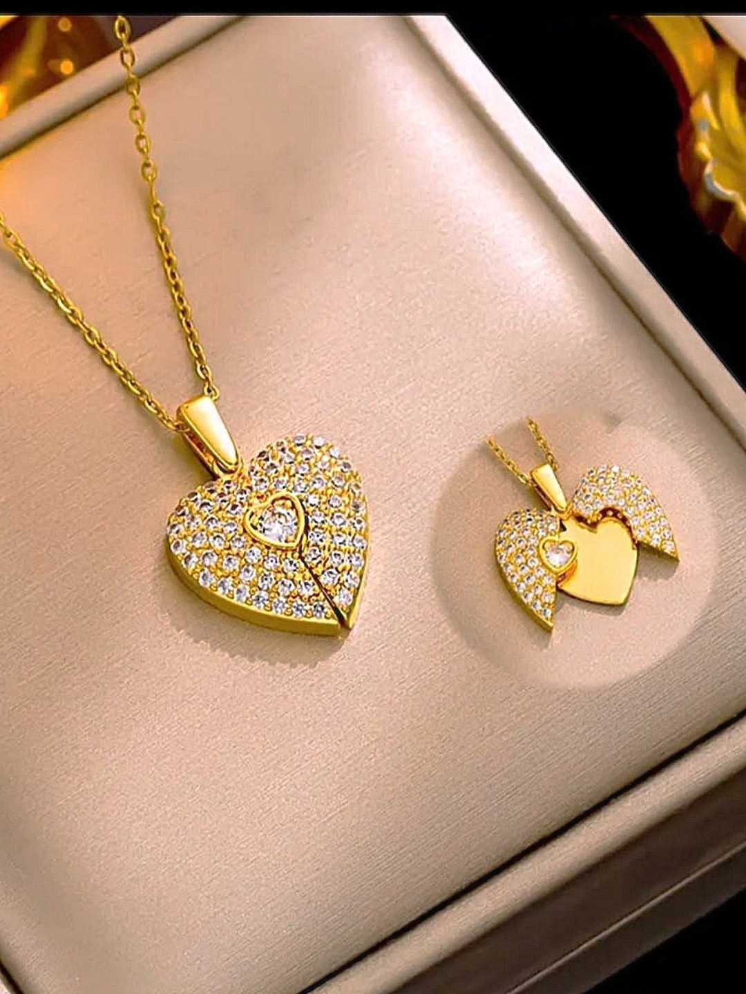 V FASHION JEWELLERY Stainless Steel Gold-Plated Open Heart Shaped Pendant With Chain