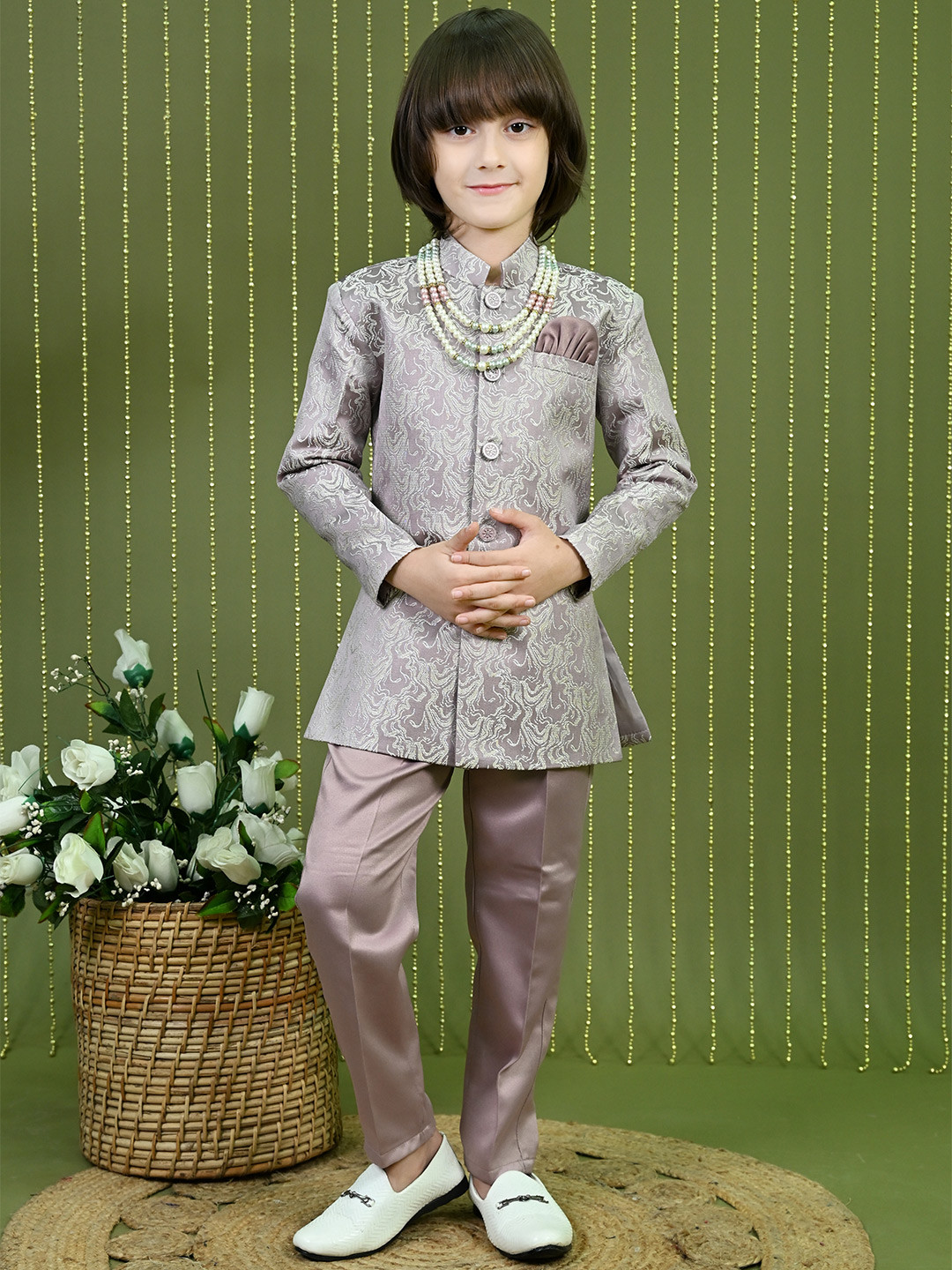 ahhaaaa Boys Ethnic Motifs Woven Design Jodhpuri Kurta with Trousers
