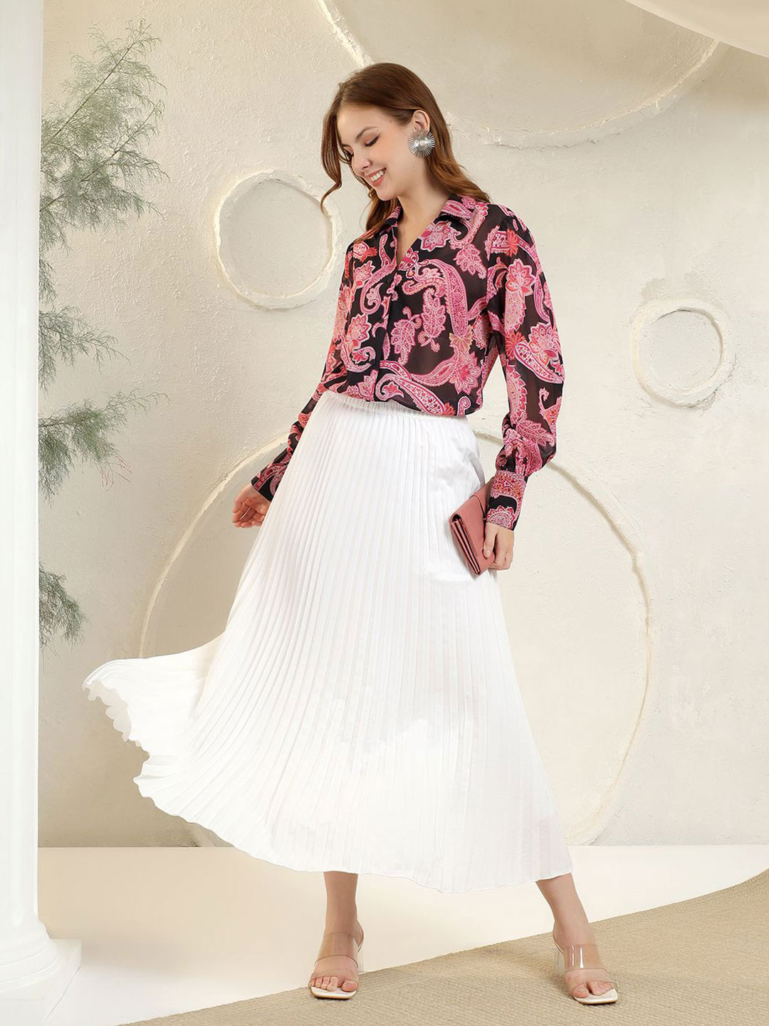 IVY BY KIBO Women Relaxed Fit Ethnic Motifs Printed Spread Collar Casual Shirt