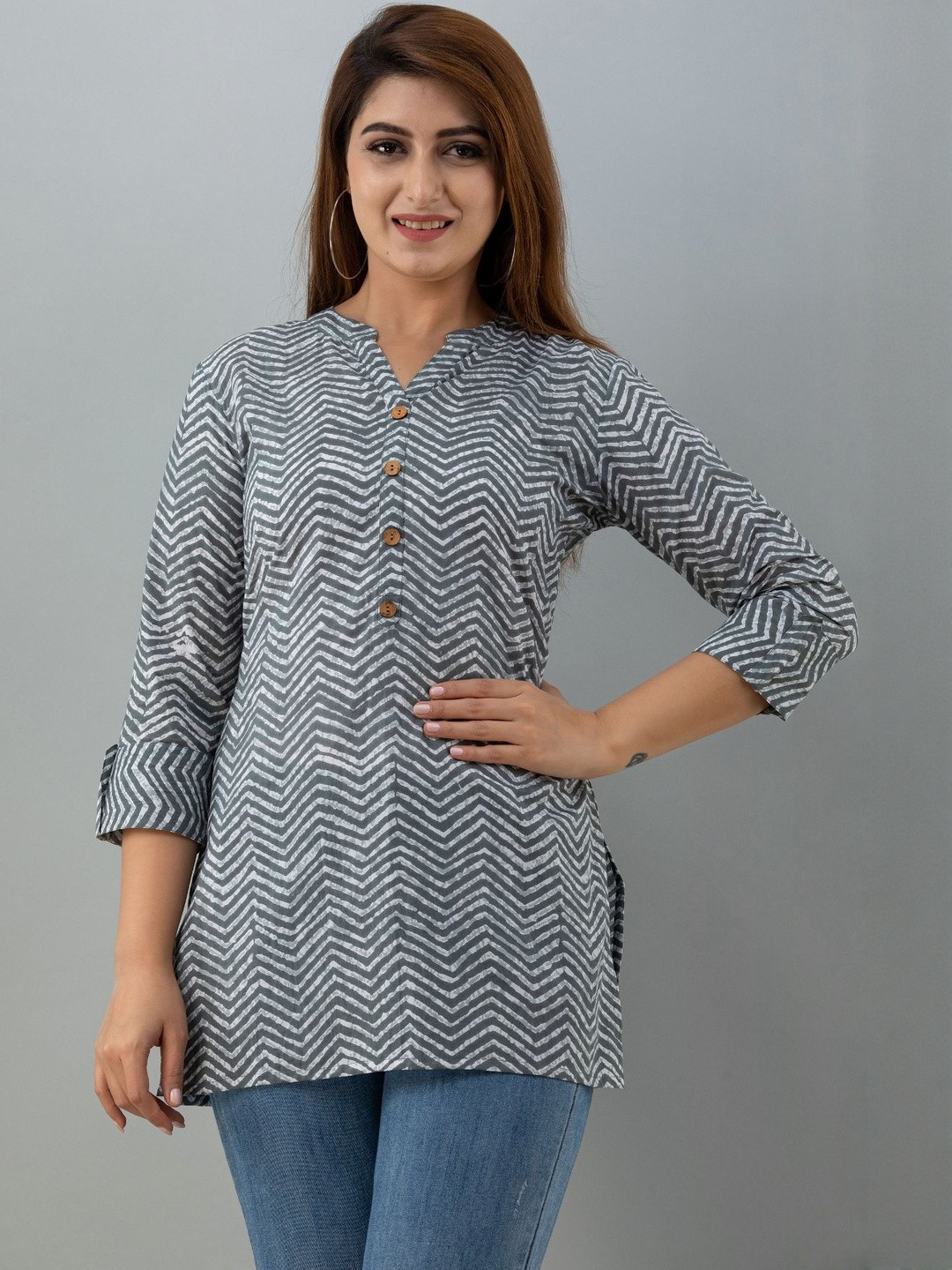 HERE&NOW Women Geometric Prinedt Mandarin Collar Top