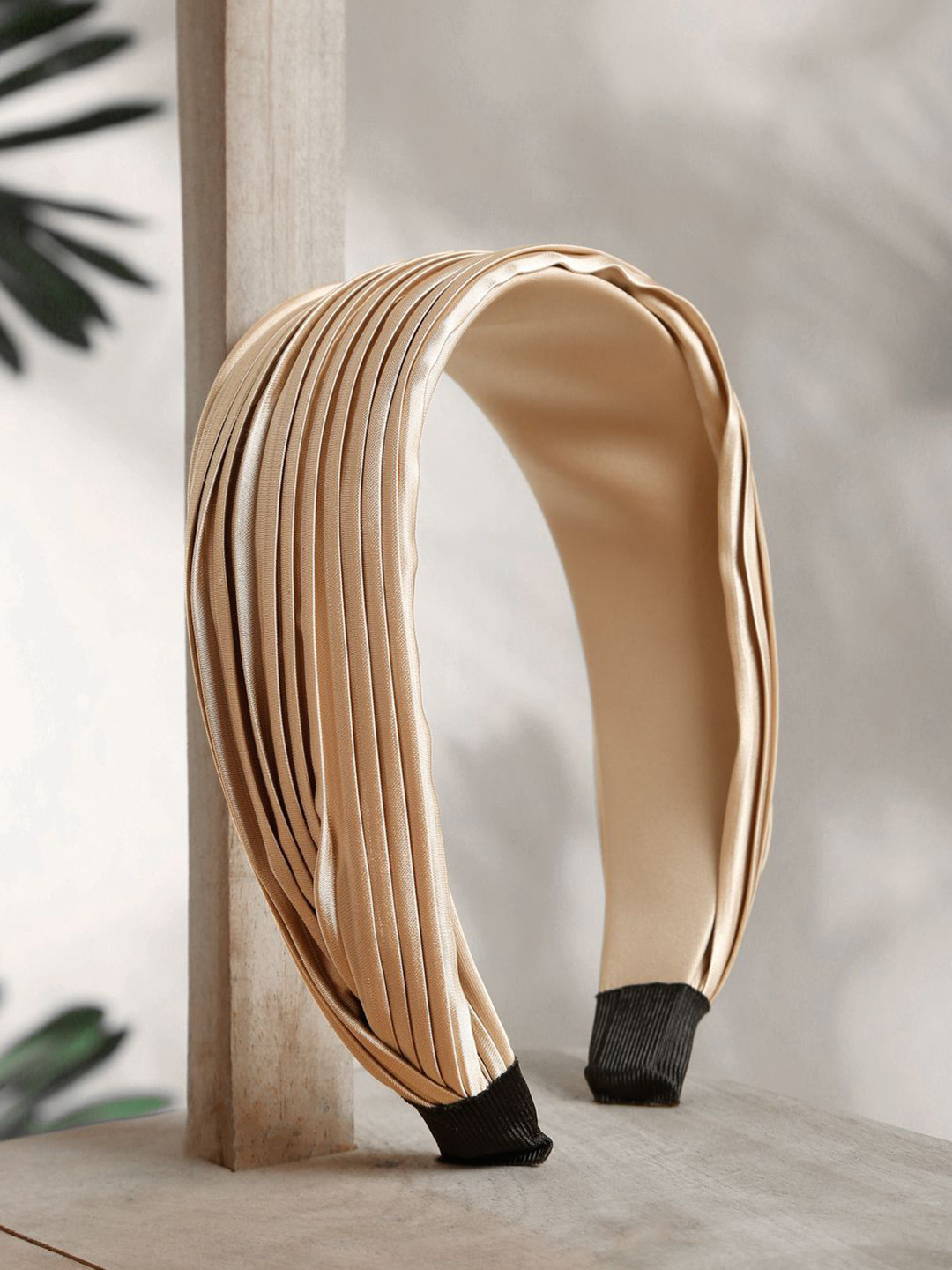 Stoln Women Broad Knot Hair Band