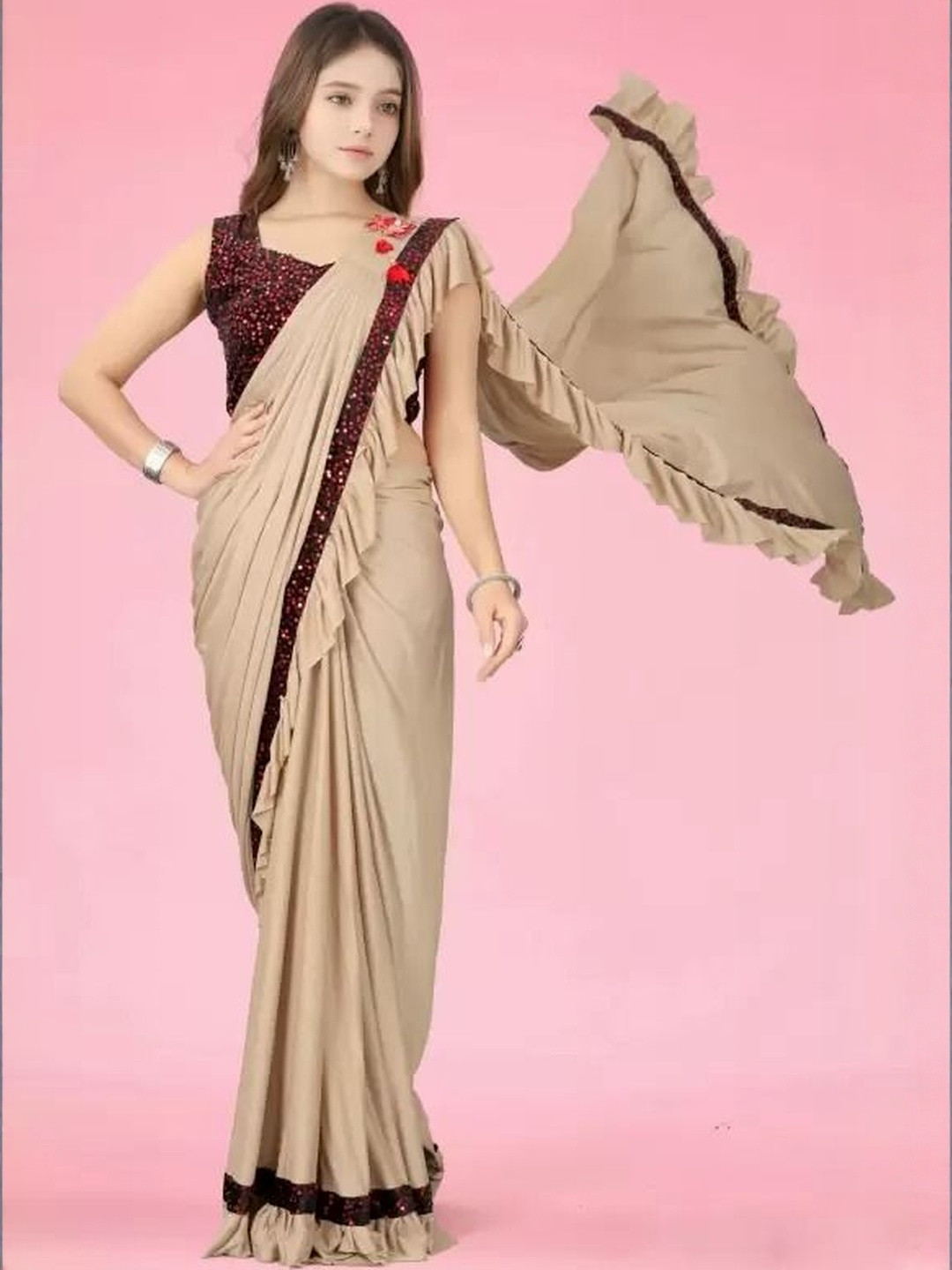 fashion field Sequinned Saree With Blouse Piece