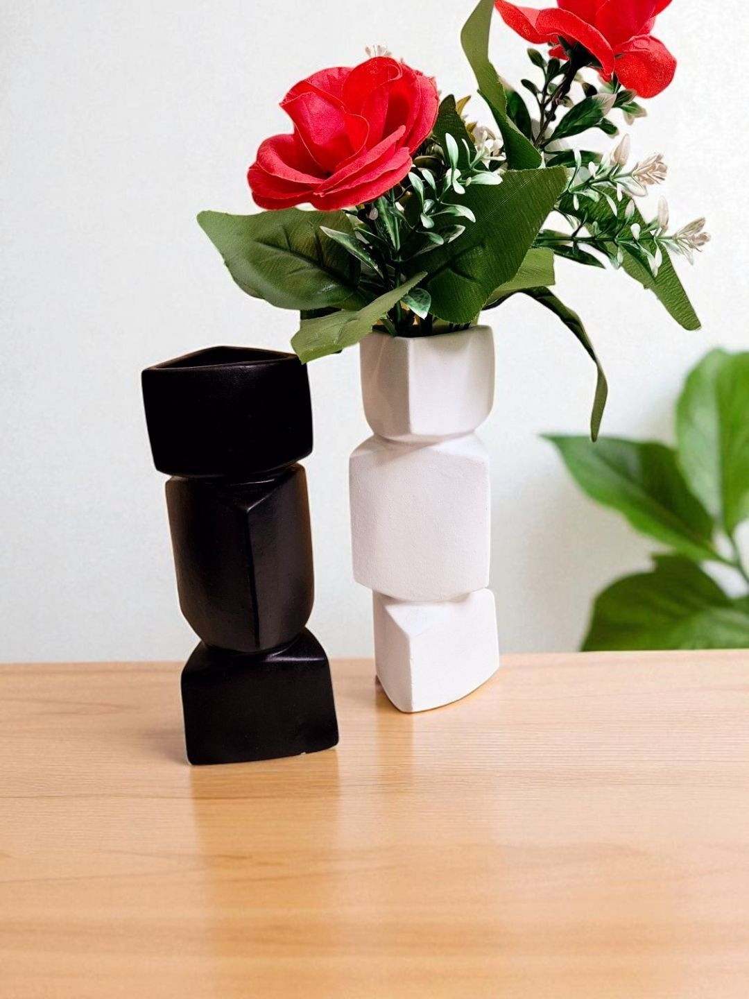 Eleven To Eleven Decor White Ceramic Regular Vase