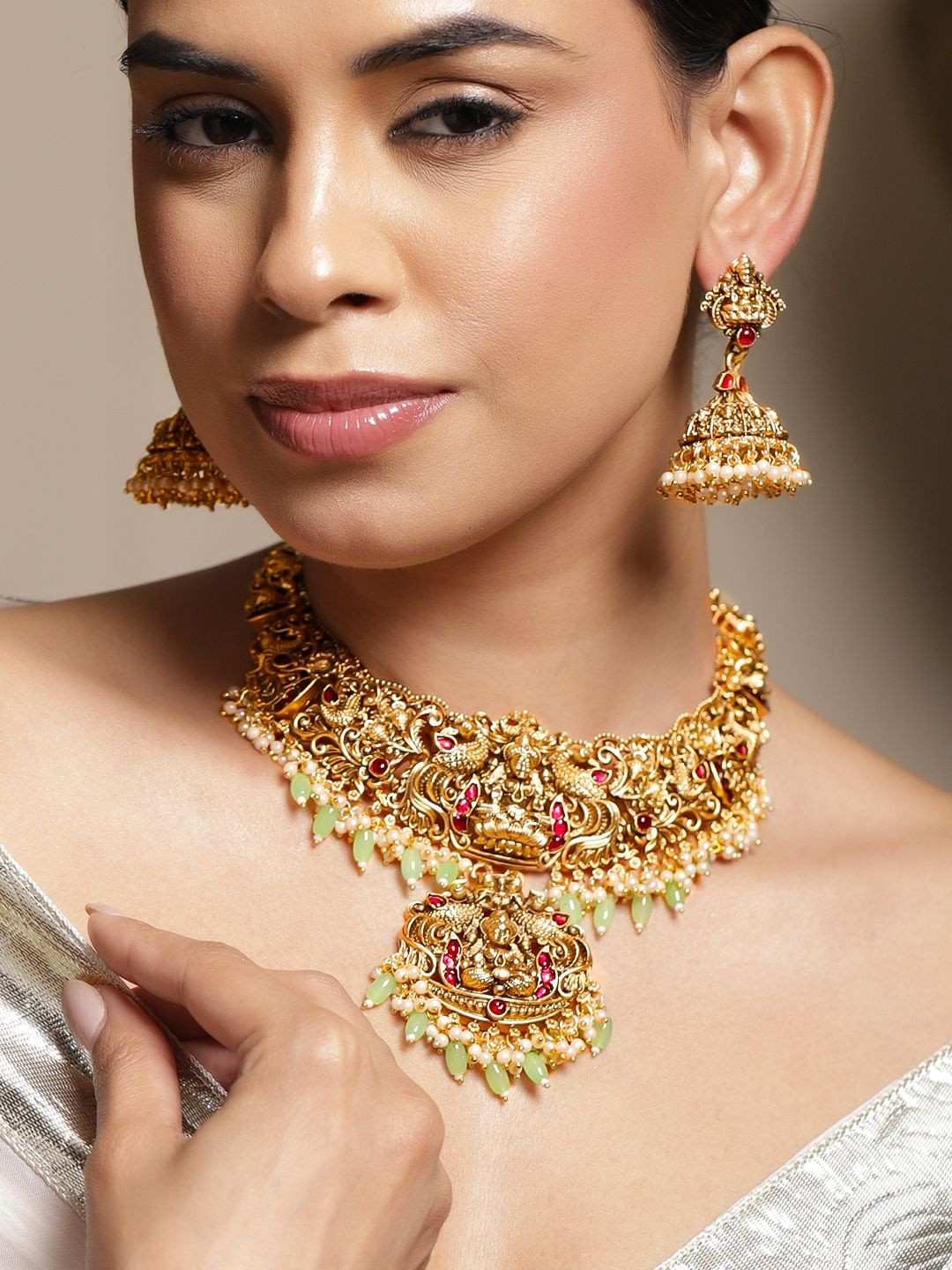 Rubans Women Gold-Plated Artificial Stones and Beads Jewellery set